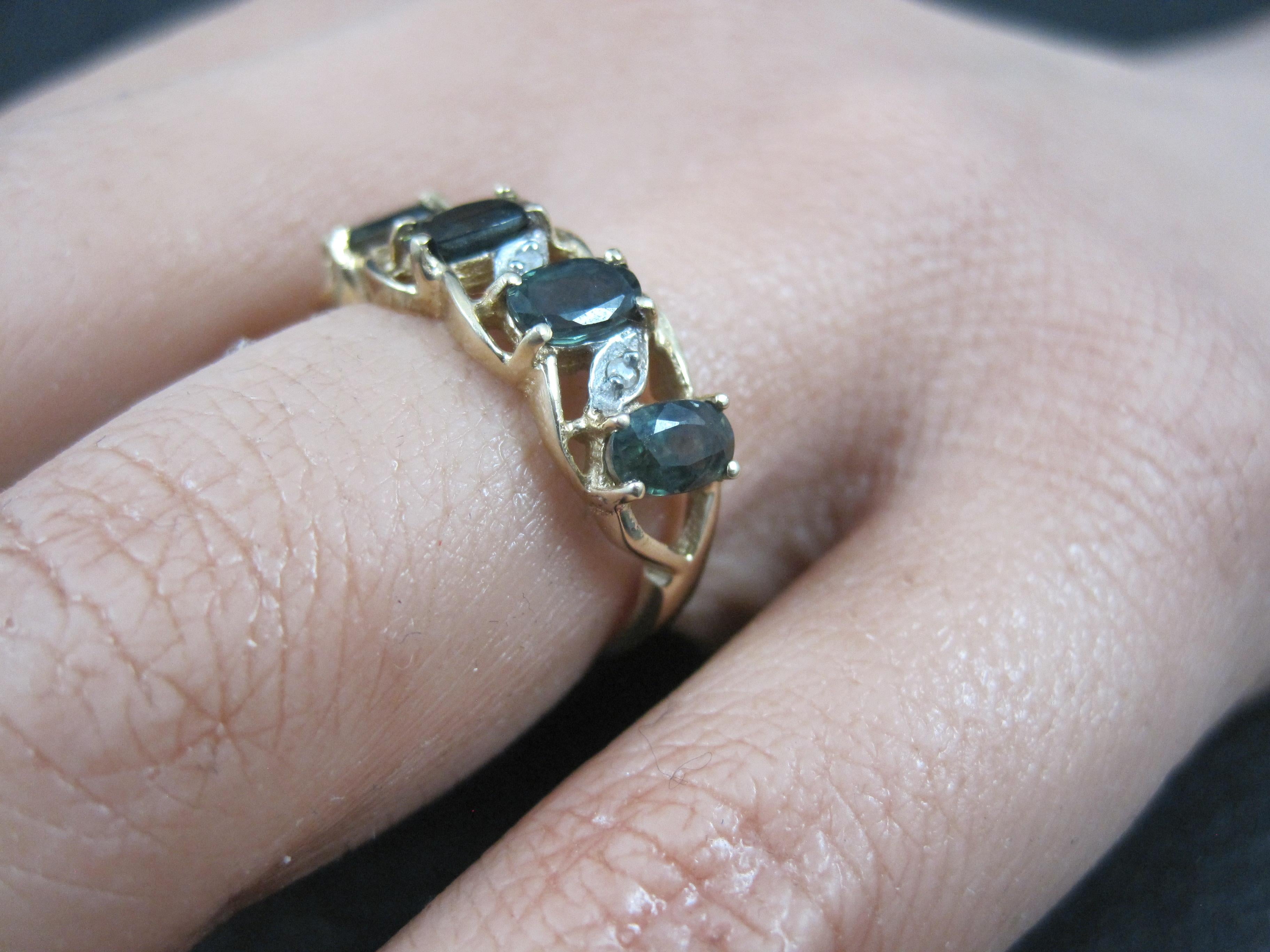 10K Green Sapphire Ring Size 6 2