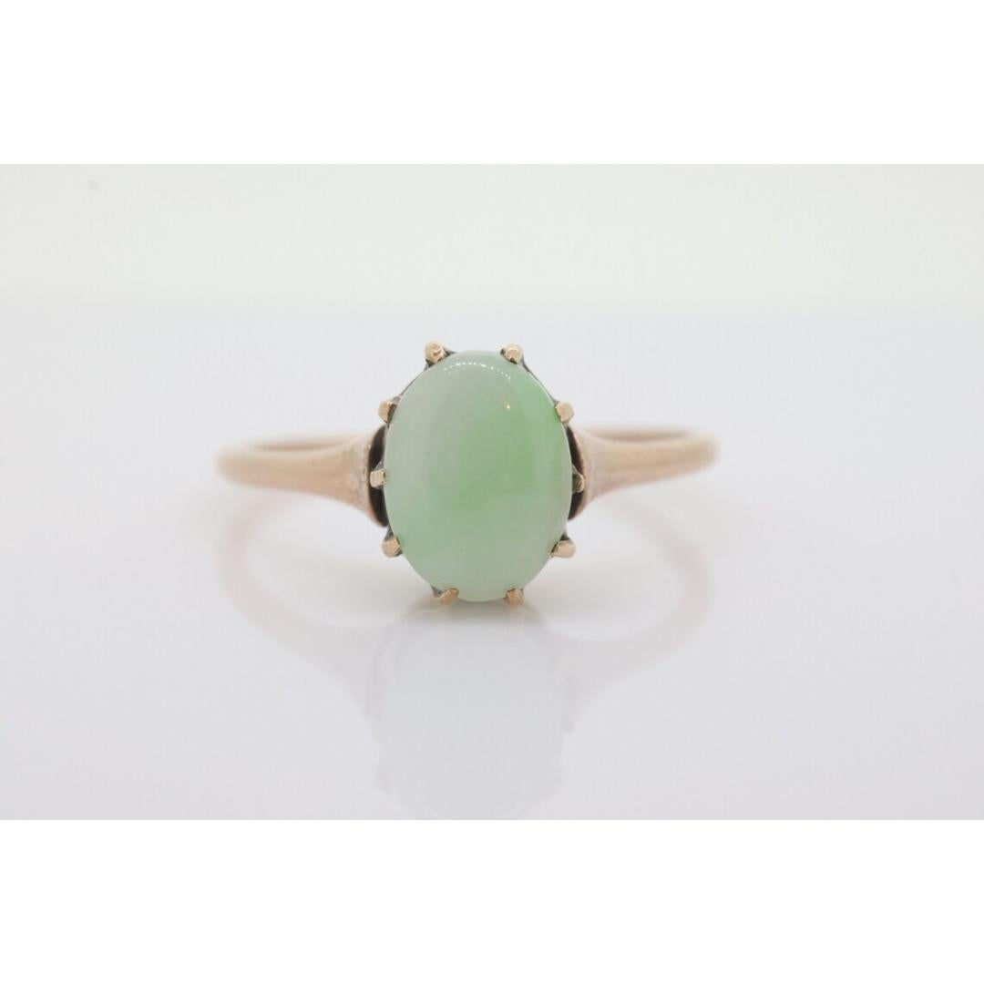 10k Green White Jade Jadeite ring. Apple translucent green cabochon ring. For Sale 1