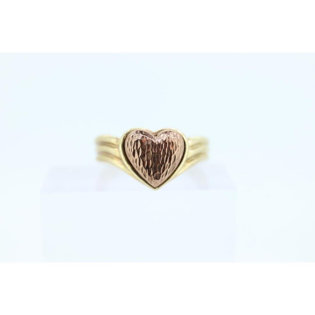 Bague cœur 10k, bague de promesse en cœur texturé 10k. Or rose et jaune 10k. Mignon Pour femmes en vente