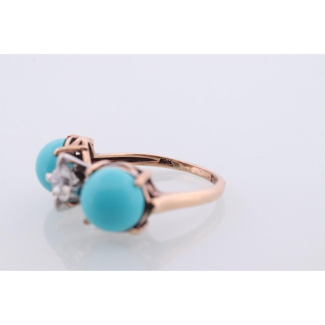 Anillo de 10 quilates con gran cabujón de turquesa y diamante de 1/2 ct. Trío Tres de 14k en venta 4