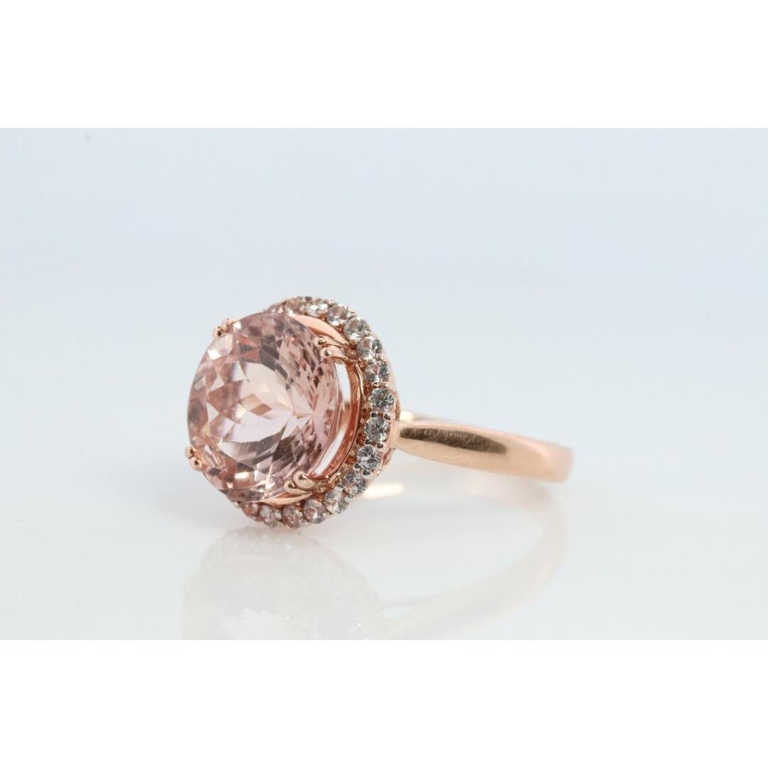 10k Morganite and White Sapphire Halo ring. Rose Gold Round Morganite Diamond In Good Condition In Port Charlotte, FL