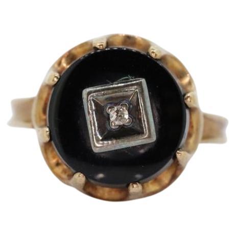 10k Onyx and diamond ring. 10k rose gold round onyx diamond ring. Vintage Mourni