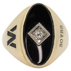 10k ONYX and diamond ring. Onyx and diamond yellow gold W 30 Year Anniversary