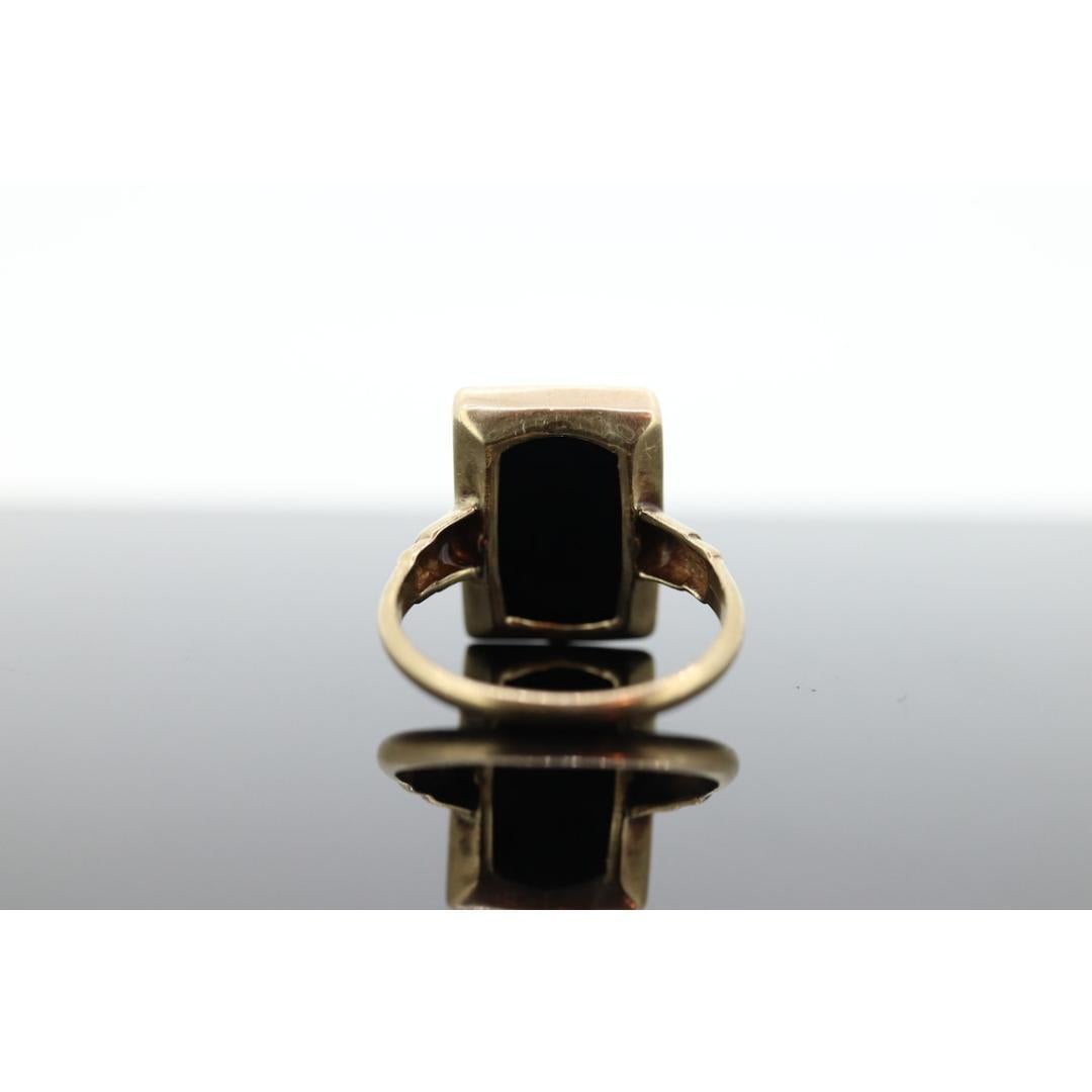 10k ONYX Cabochon ring. Rectangle Onyx bezel set victorian mourning ring. For Sale 1