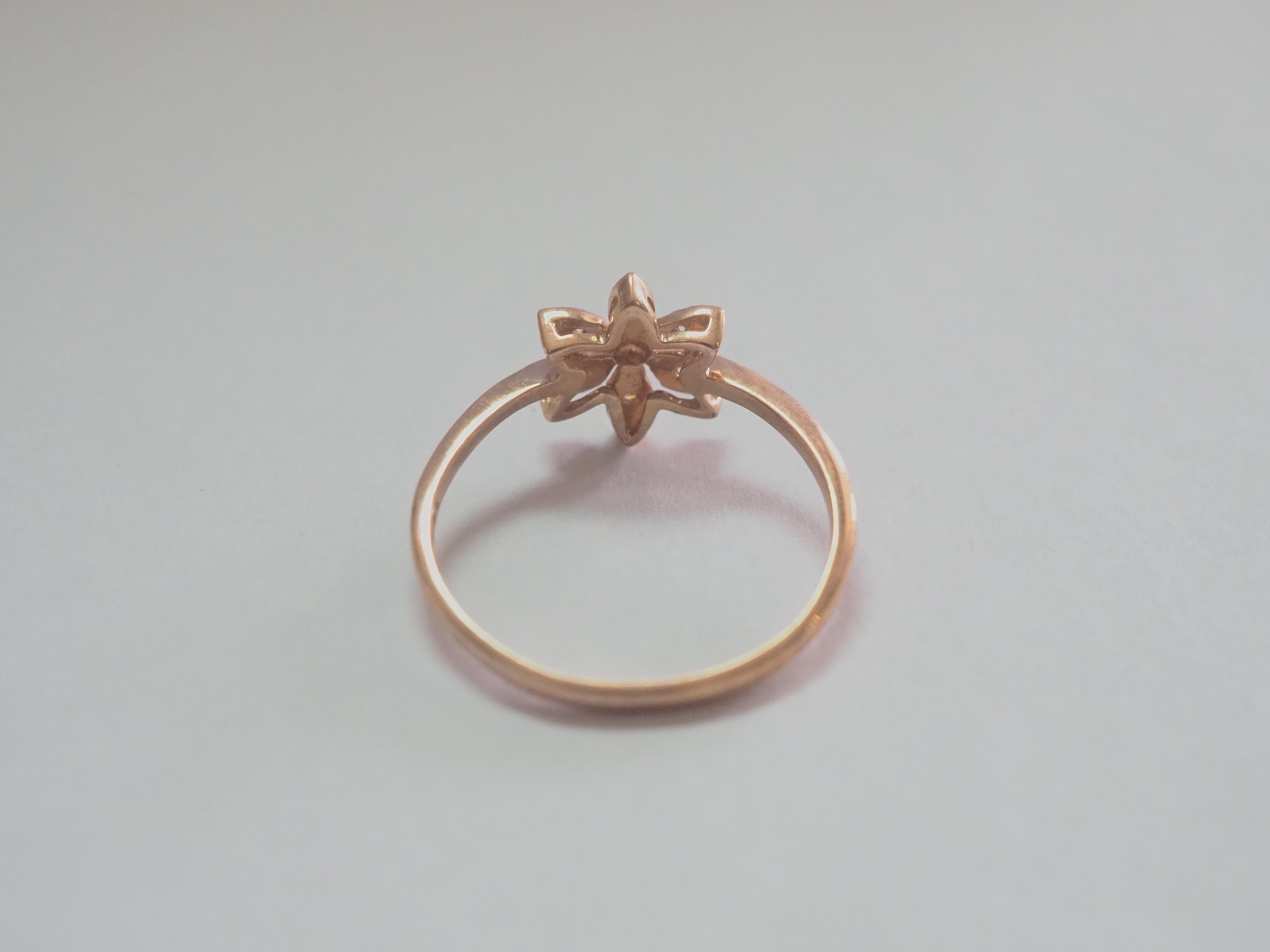 Round Cut 10K Rose Gold 0.07ct Diamond Flower Motif Ring