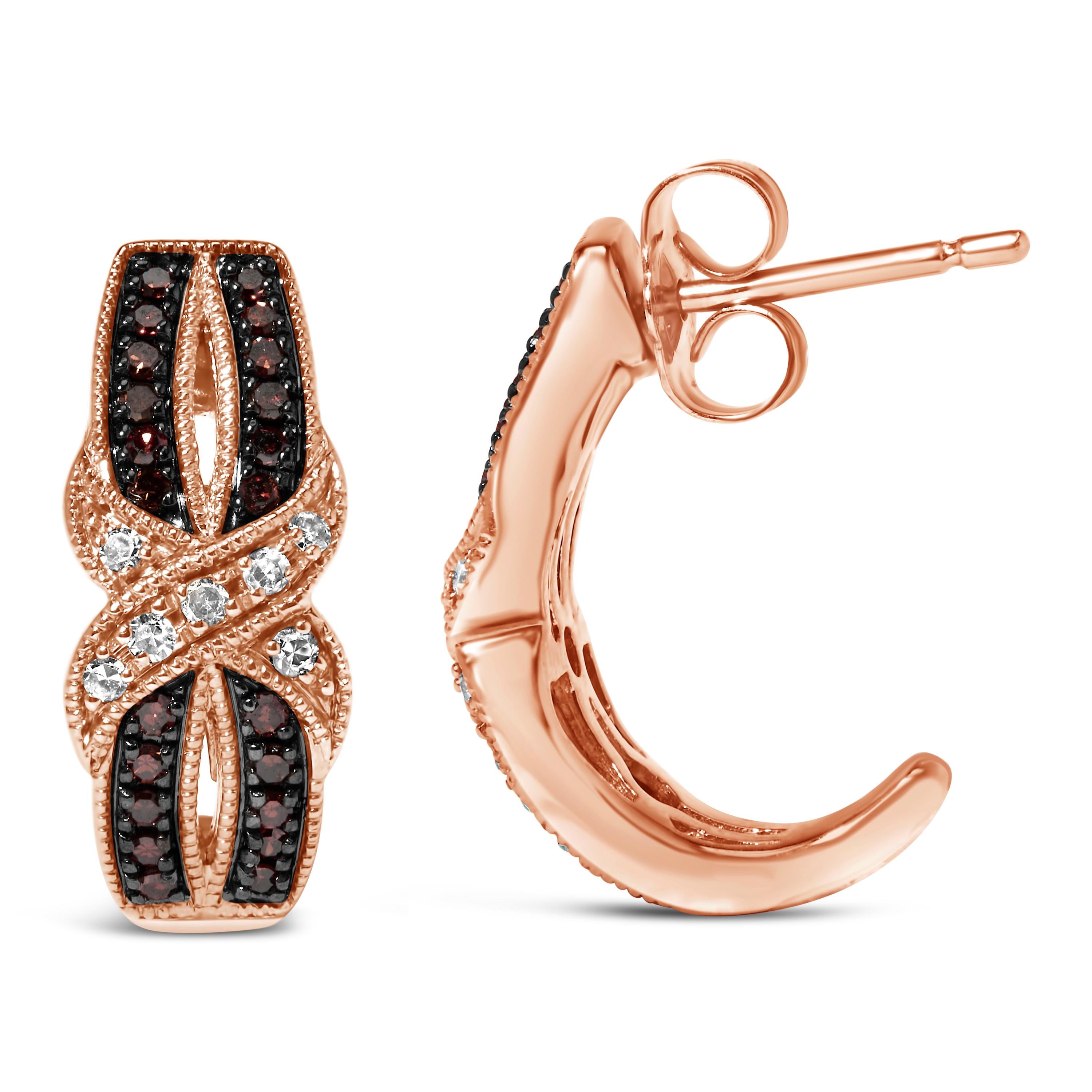 Pendiente de aro en forma de J en oro rosa de 10 quilates con diamantes blancos y marrones de 1/3 ct Moderno en venta