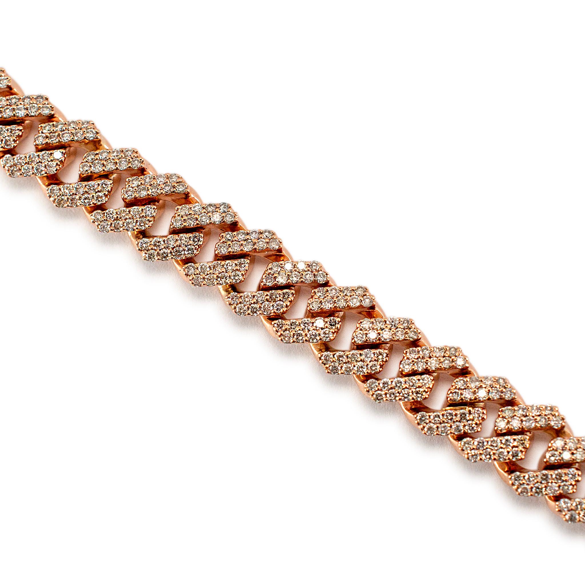 Metall Typ: 10K Rose Gold

Länge: 18,00 Zoll

Breite: 8,35 mm

Gewicht: 71,69 Gramm

Diamant-Halskette aus 10 Karat Roségold. Das Metall wurde getestet und es wurde festgestellt, dass es sich um 10K Roségold handelt. In ausgezeichnetem Zustand.

Aus