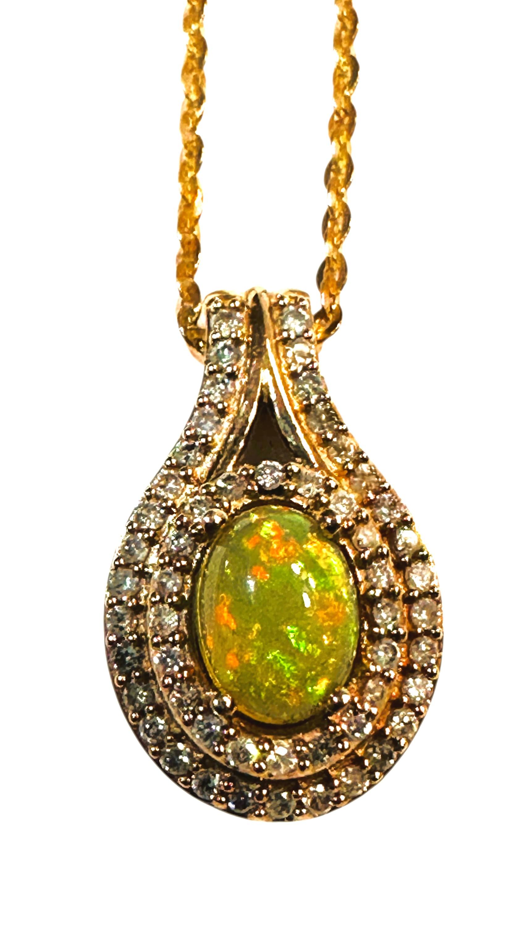10k Rose Gold .70 Carat Opal & .20 Carat Diamond Pendant On 14k Italian Chain im Angebot 3