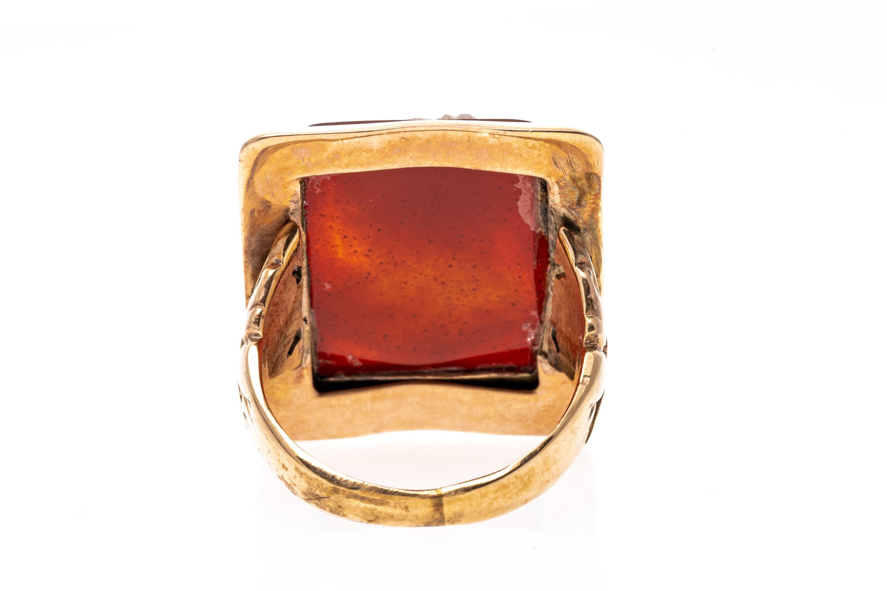 10k Rose Gold Vintage Wide Bezel Rectangular Cameo Ring, Right Facing In Good Condition For Sale In Southport, CT