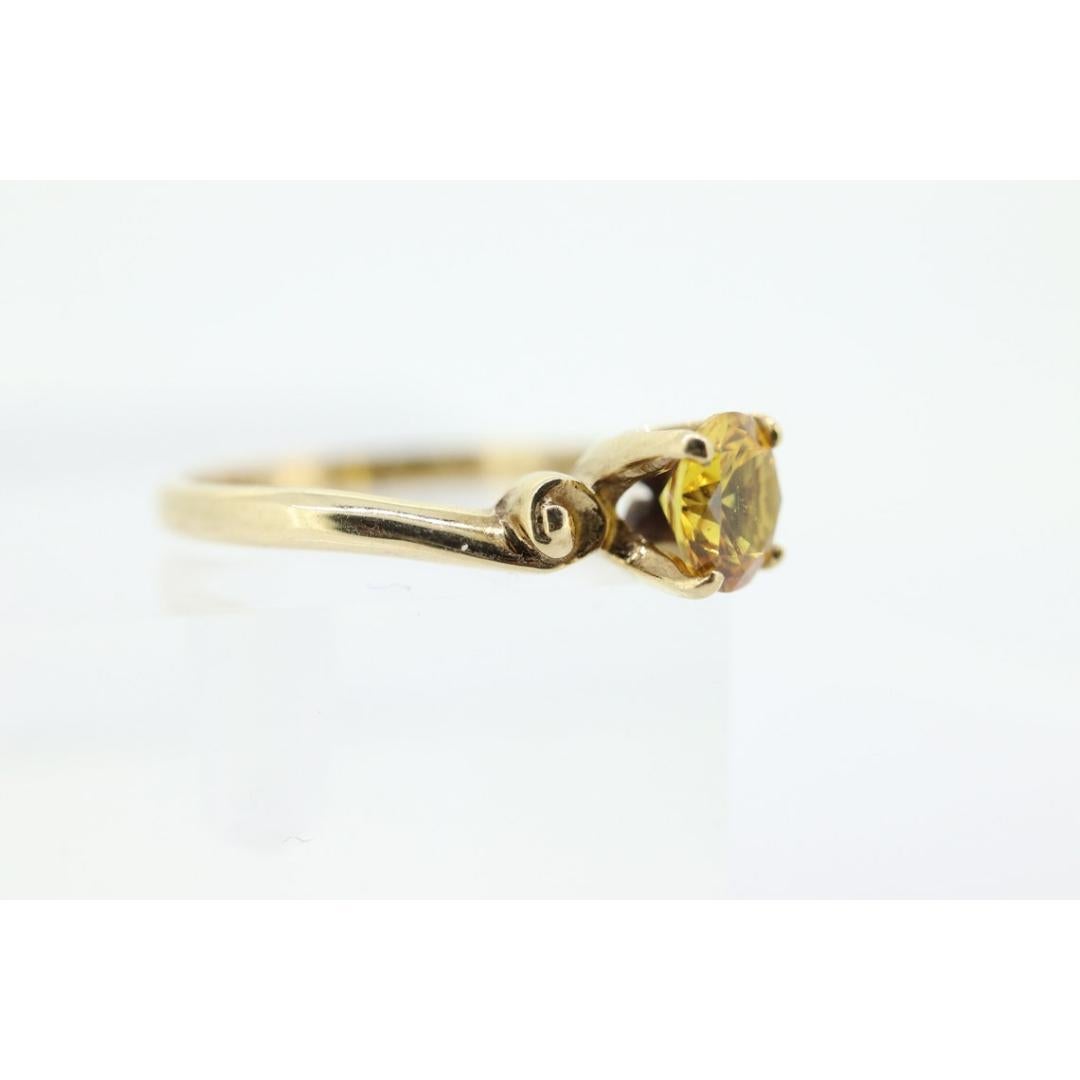 Bague saphir rond 10 carats saphir jaune saphir jaune. Bague solitaire jaune saphir Pour femmes en vente