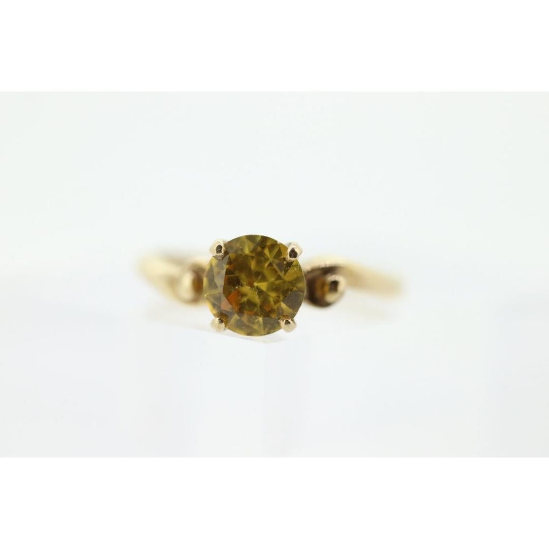 Bague saphir rond 10 carats saphir jaune saphir jaune. Bague solitaire jaune saphir en vente 5