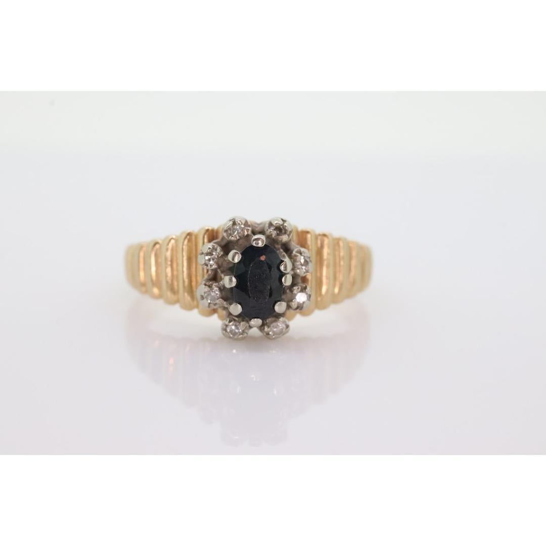 10k Sapphire and diamond Halo ring. 10k Blue sapphire and diamond ribbed band. For Sale 1