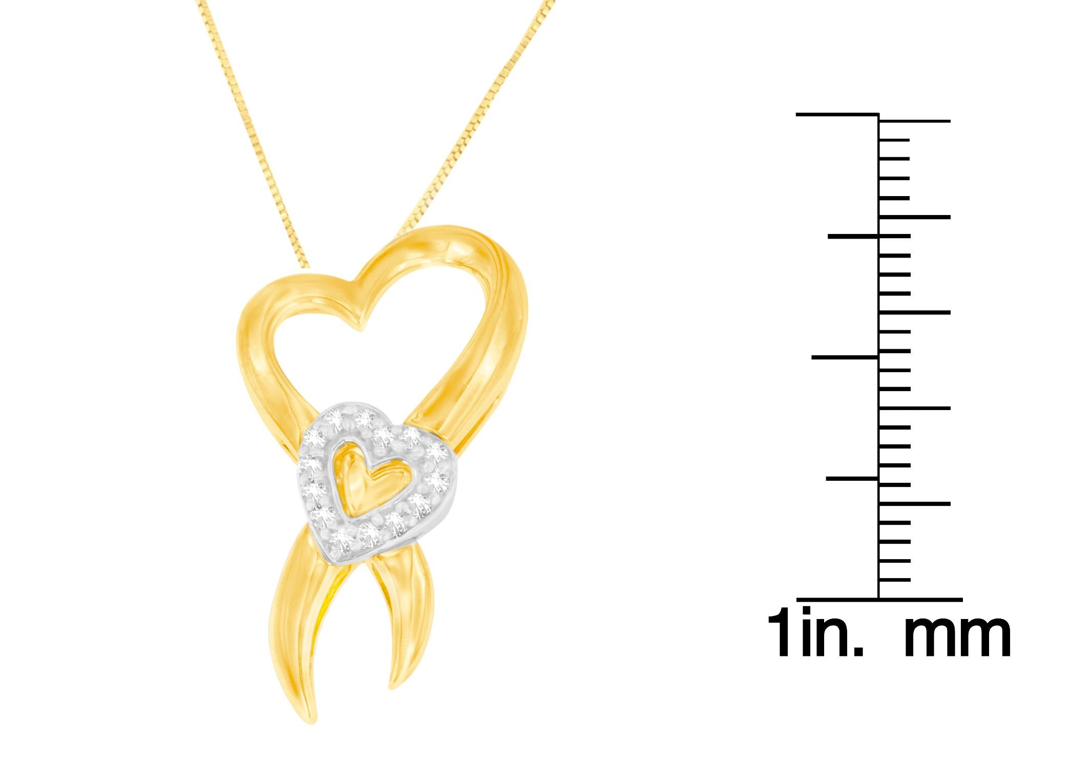 10K Two-Tone Gold 1/10 Carat Diamond Heart Pendant Necklace In New Condition For Sale In New York, NY