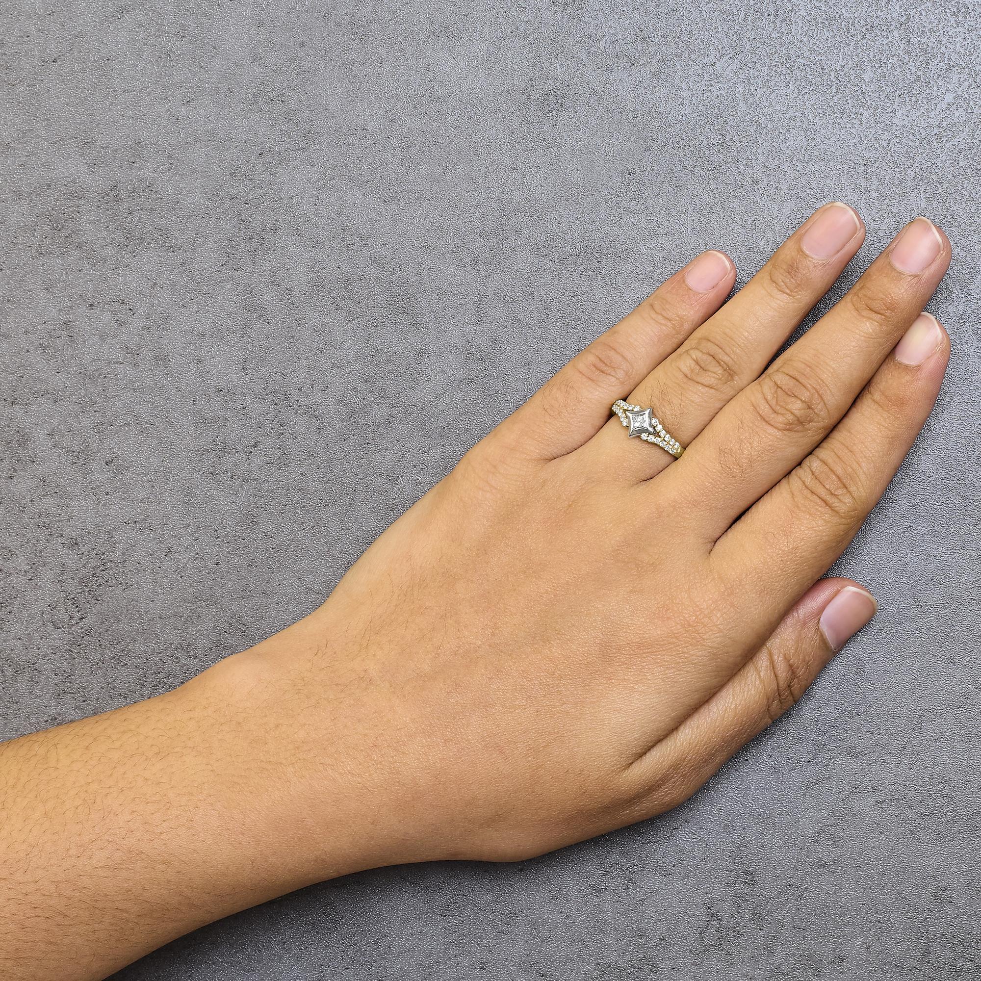 10K Two Tone Gold 1/2 Cttw Diamond Kite and Split Shank Ring In New Condition For Sale In New York, NY