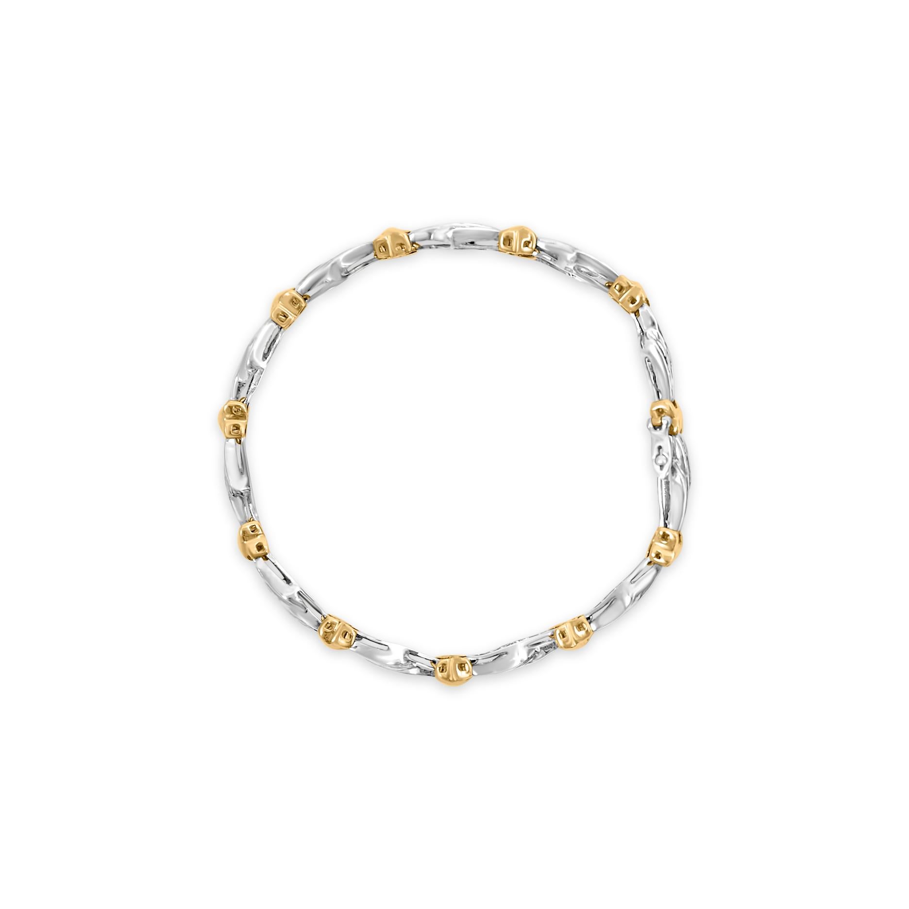 Moderne Bracelet à maillons en or bicolore 10 carats avec tissage de diamants baguettes et diamants « X » de 2,00 carats en vente