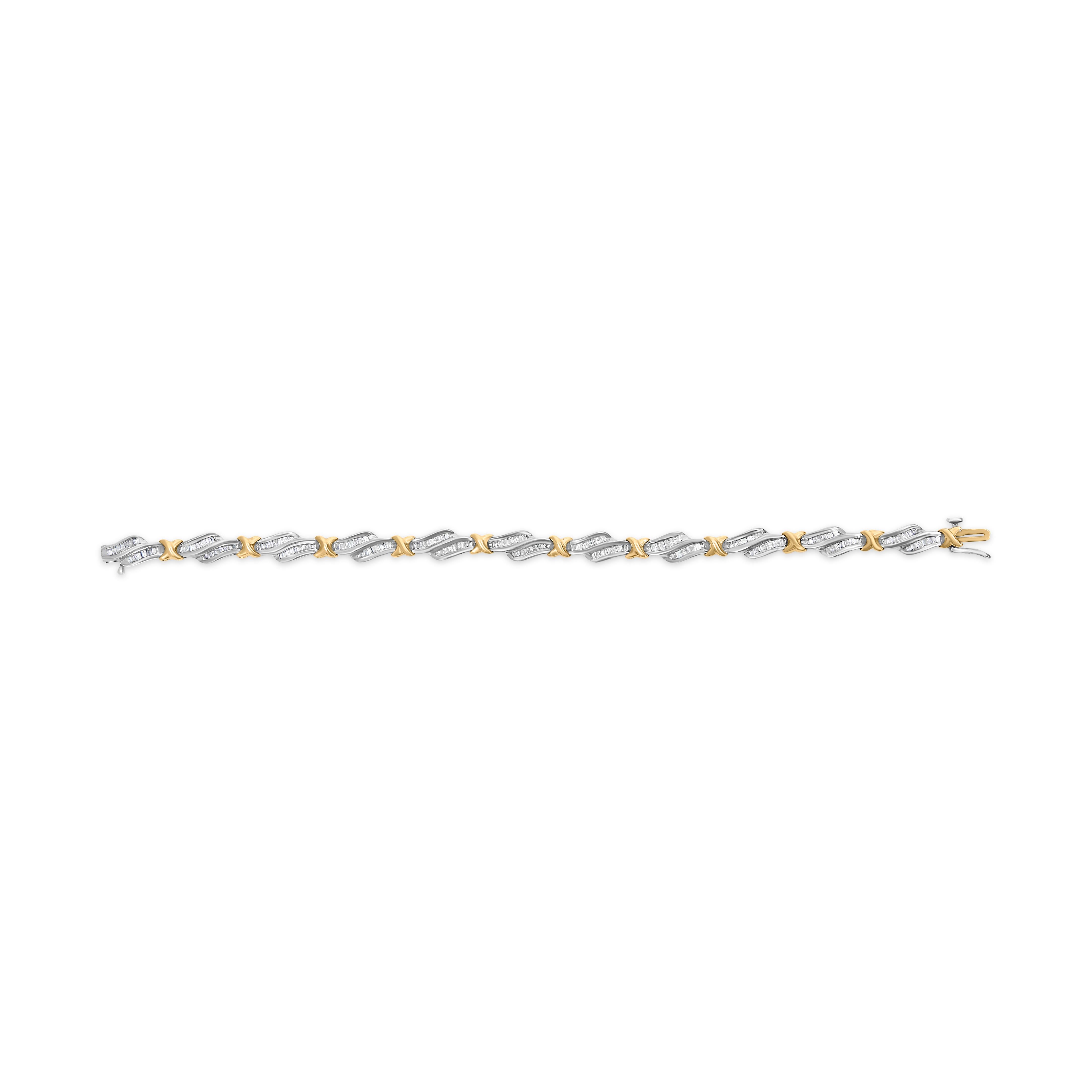 Taille baguette Bracelet à maillons en or bicolore 10 carats avec tissage de diamants baguettes et diamants « X » de 2,00 carats en vente