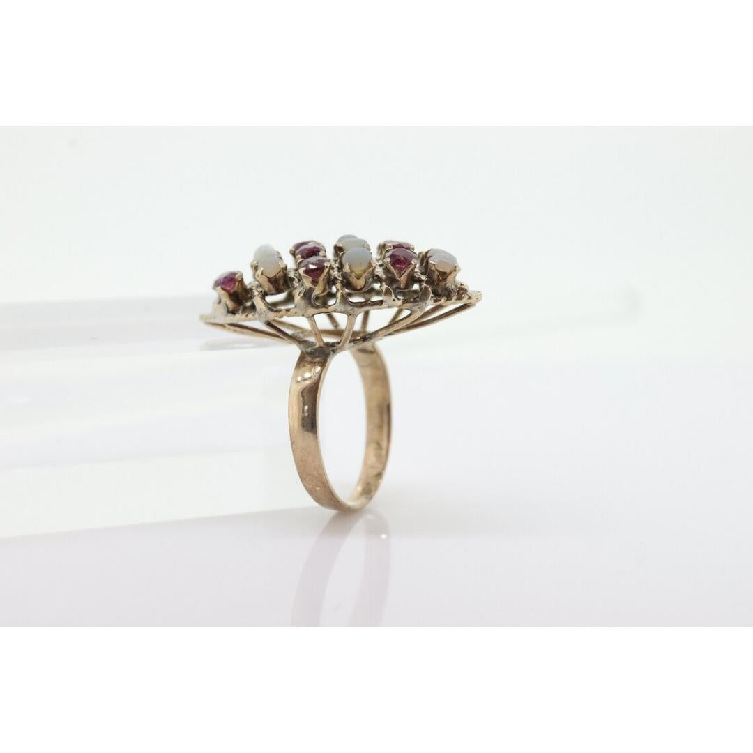 Vintage des années 1910
Taille : 3 US
MATERIAL : Pierre
Pierre précieuse : Opale
Couleur des pierres : Whiting
Couleur du bracelet : or

Style : Victorien

A propos de cet article

Superbe bague ancienne en opale et grenat.

Or jaune 10k