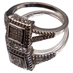 10k White Gold 0.40 cts. Diamond Ring with invisible-set princess diamonds