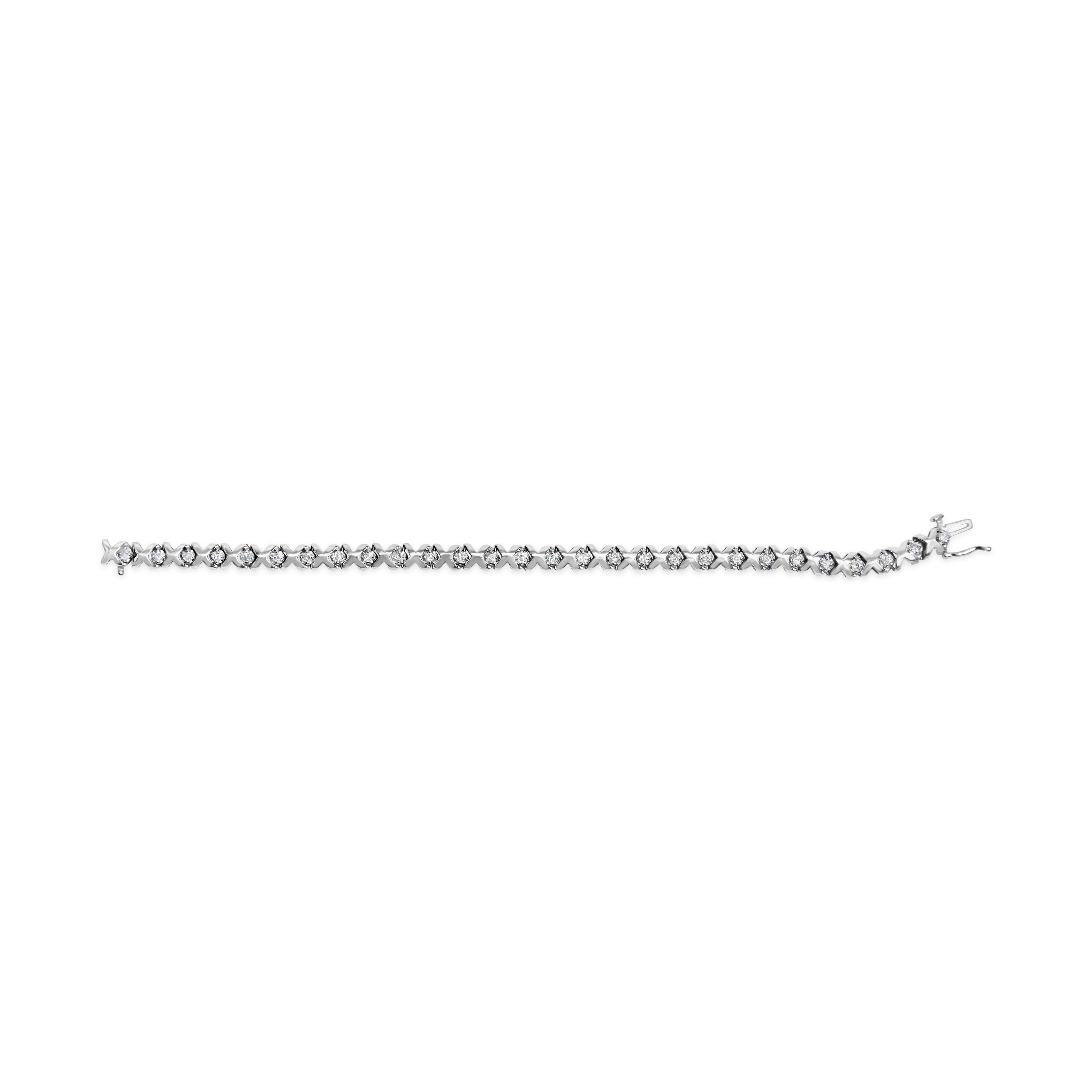 Pulsera de Tenis de Oro Blanco de 10 K con Diamantes Alternantes y Eslabones en X de 1 1/2 qt Corte redondo en venta