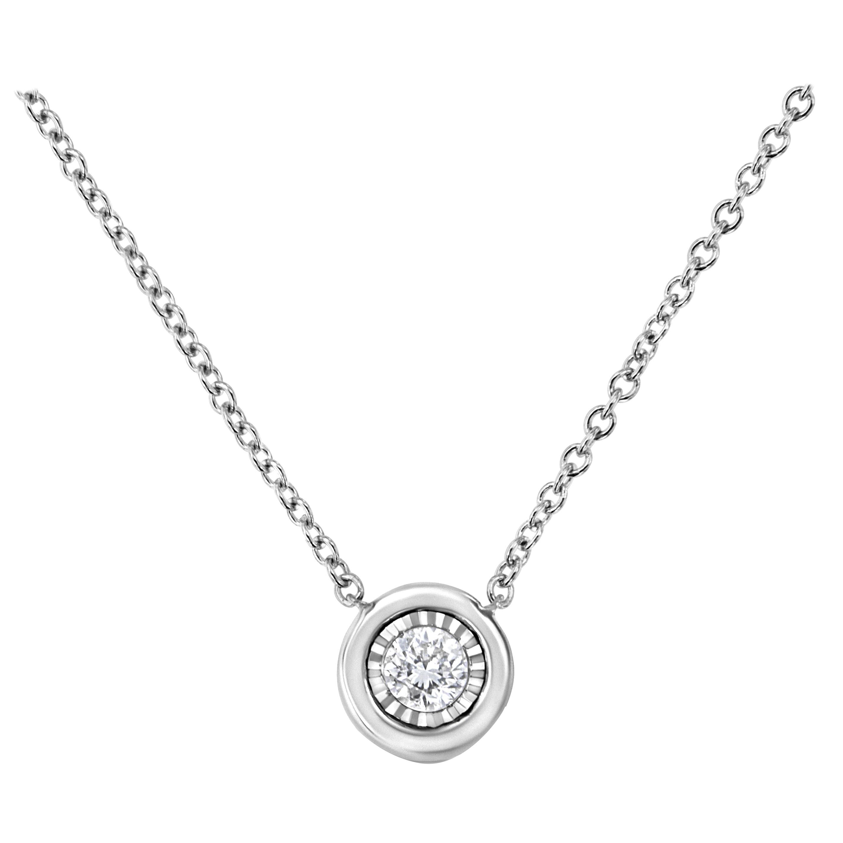 10K White Gold 1/10 Carat Diamond Bezel Pendant Necklace For Sale