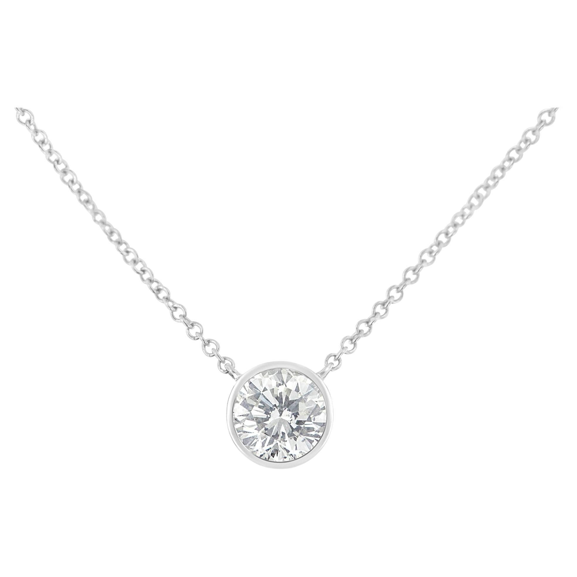 10K White Gold 1/10 Carat Diamond Modern Bezel-Set Solitaire Pendant Necklace For Sale