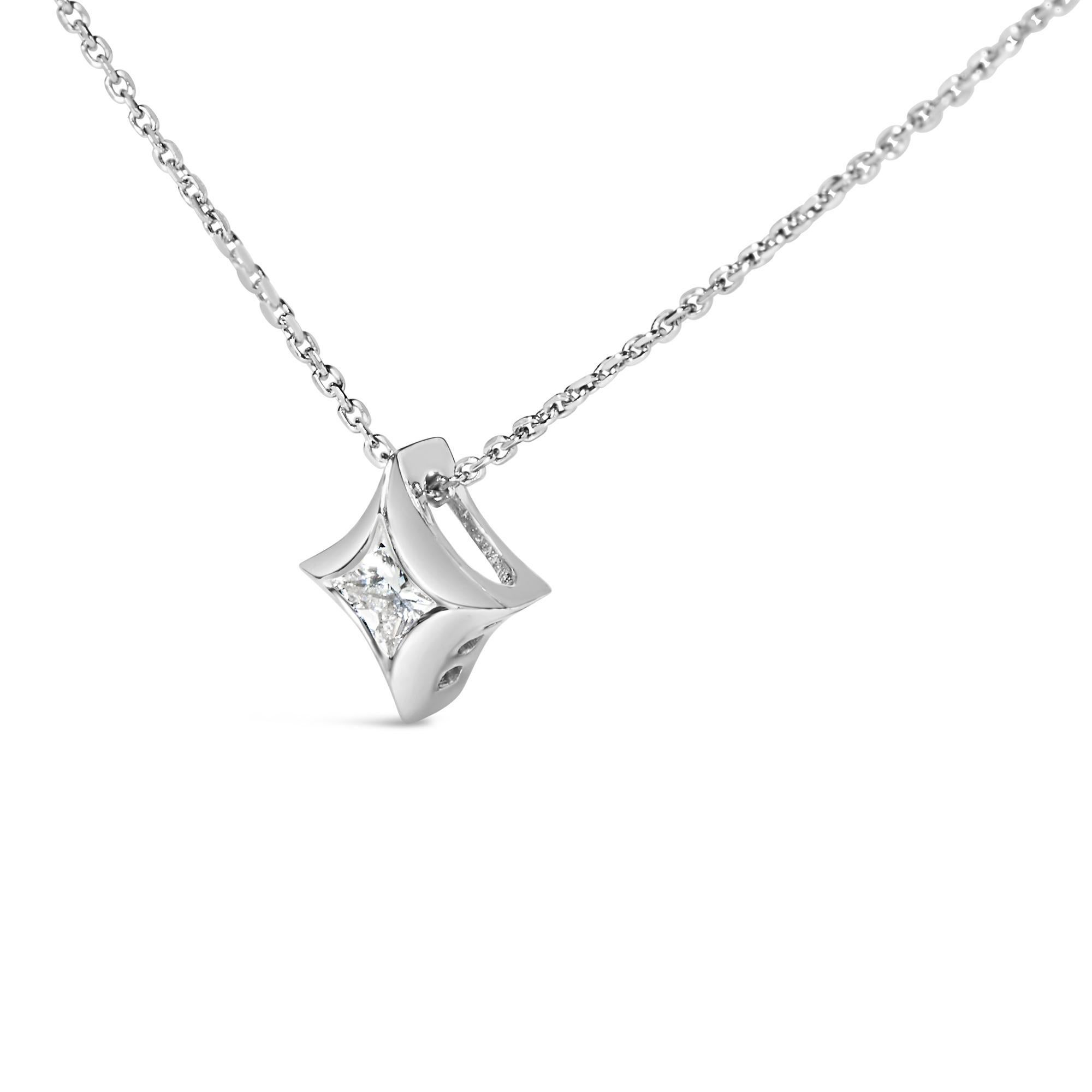 Collar Colgante en Forma de Cometa con Diamantes 1/10 Cttw de Oro Blanco de 10K - 18