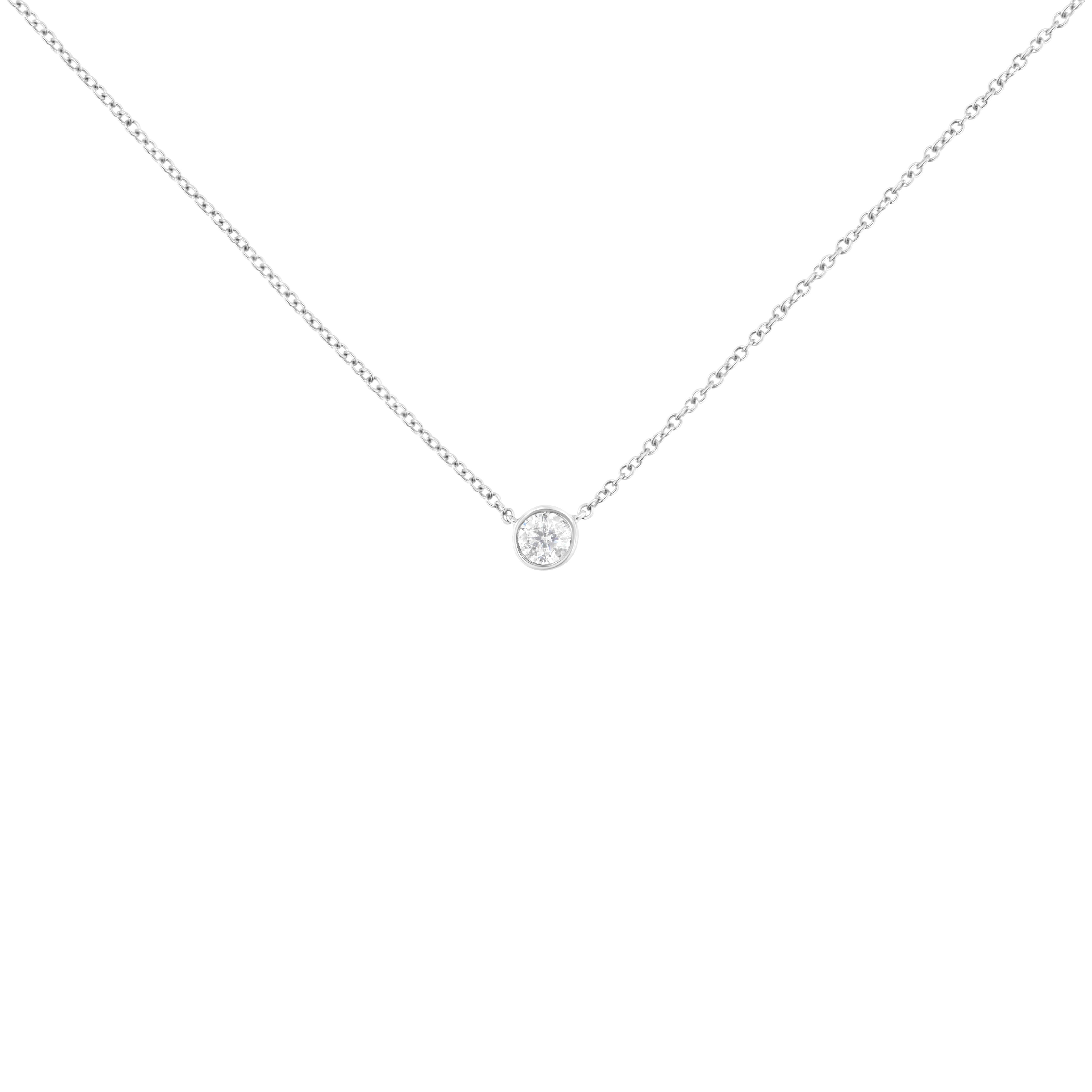 Some things shouldn't be reinvented, which is why we created the Solitaire Diamond Necklace. This is the perfect way to highlight every big occasion, transition, and personal achievement in your life. This Solitaire Diamond Necklace features a
