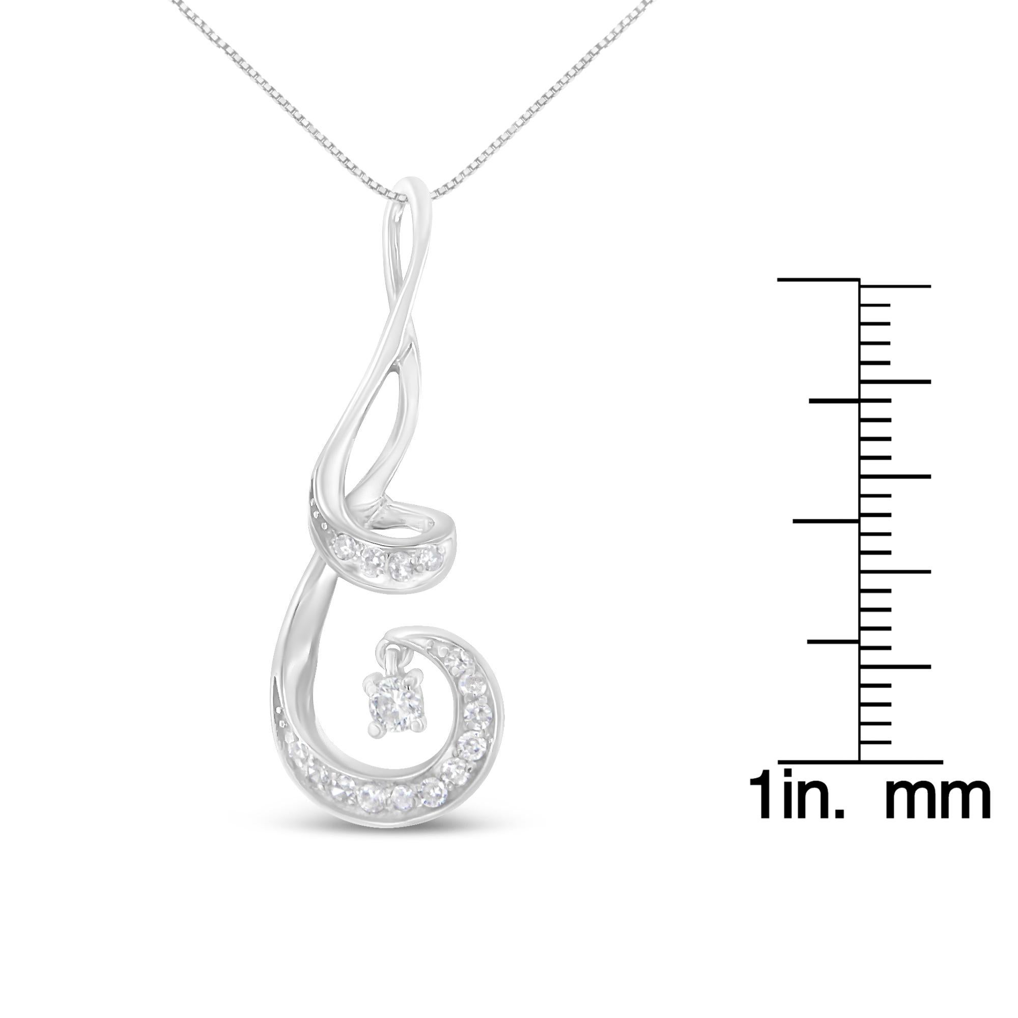 Collana con ciondolo a spirale in oro bianco 10K con diamanti da 1/5 carati In condizioni Nuovo in vendita a New York, NY