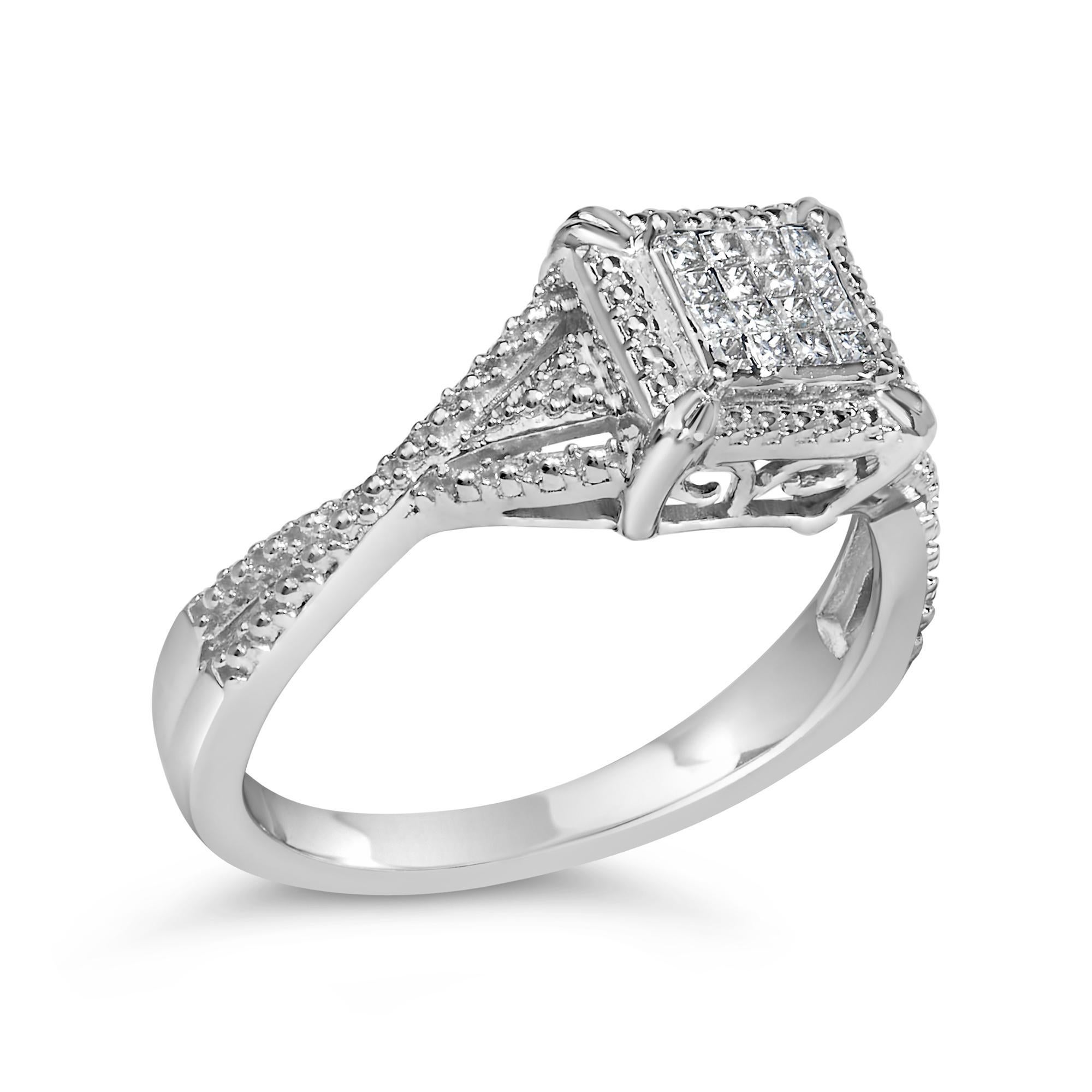 Moderne 10K White Gold 1/7 Cttw Diamond Composite Head and Beaded Shank Engagement Ring en vente
