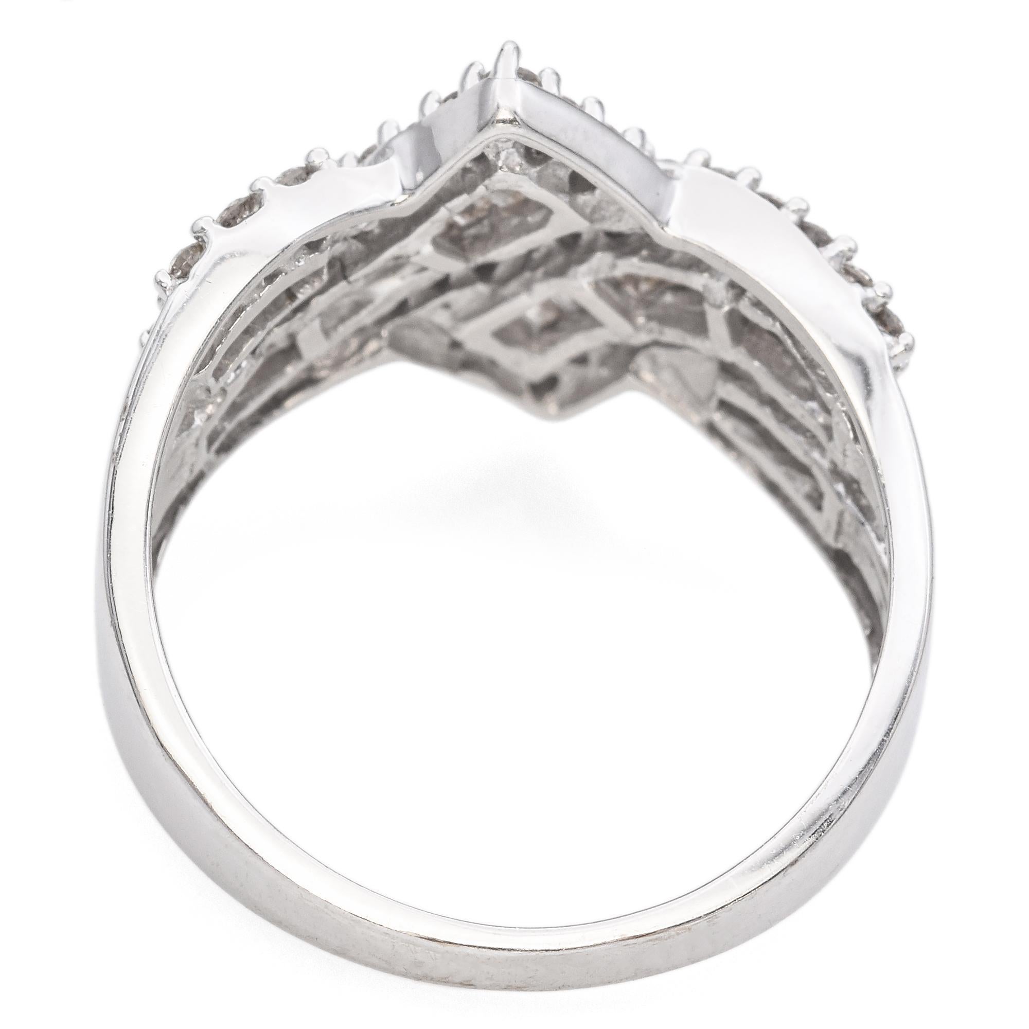 Women's 10K White Gold 1 Carat Total Diamond Ring For Sale