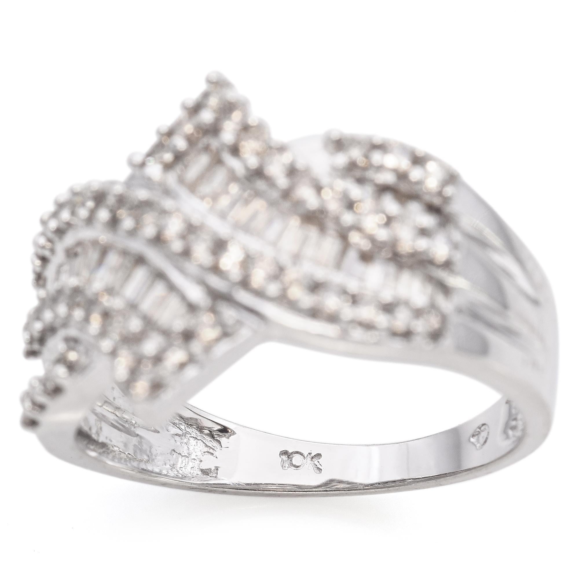 10K White Gold 1 Carat Total Diamond Ring For Sale 1