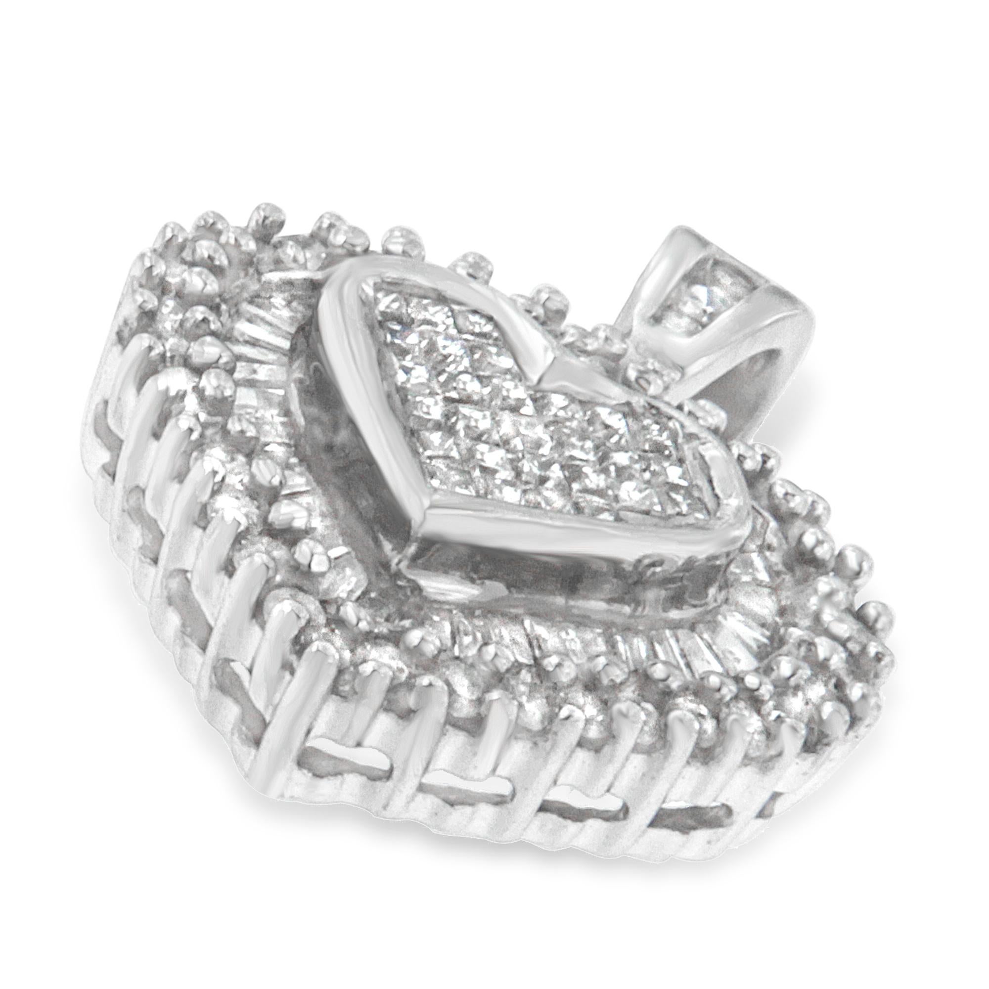 Round Cut 10k White Gold 1 Cttw Multi-Cut 1 Cttw Diamond Heart Pendant Necklace For Sale