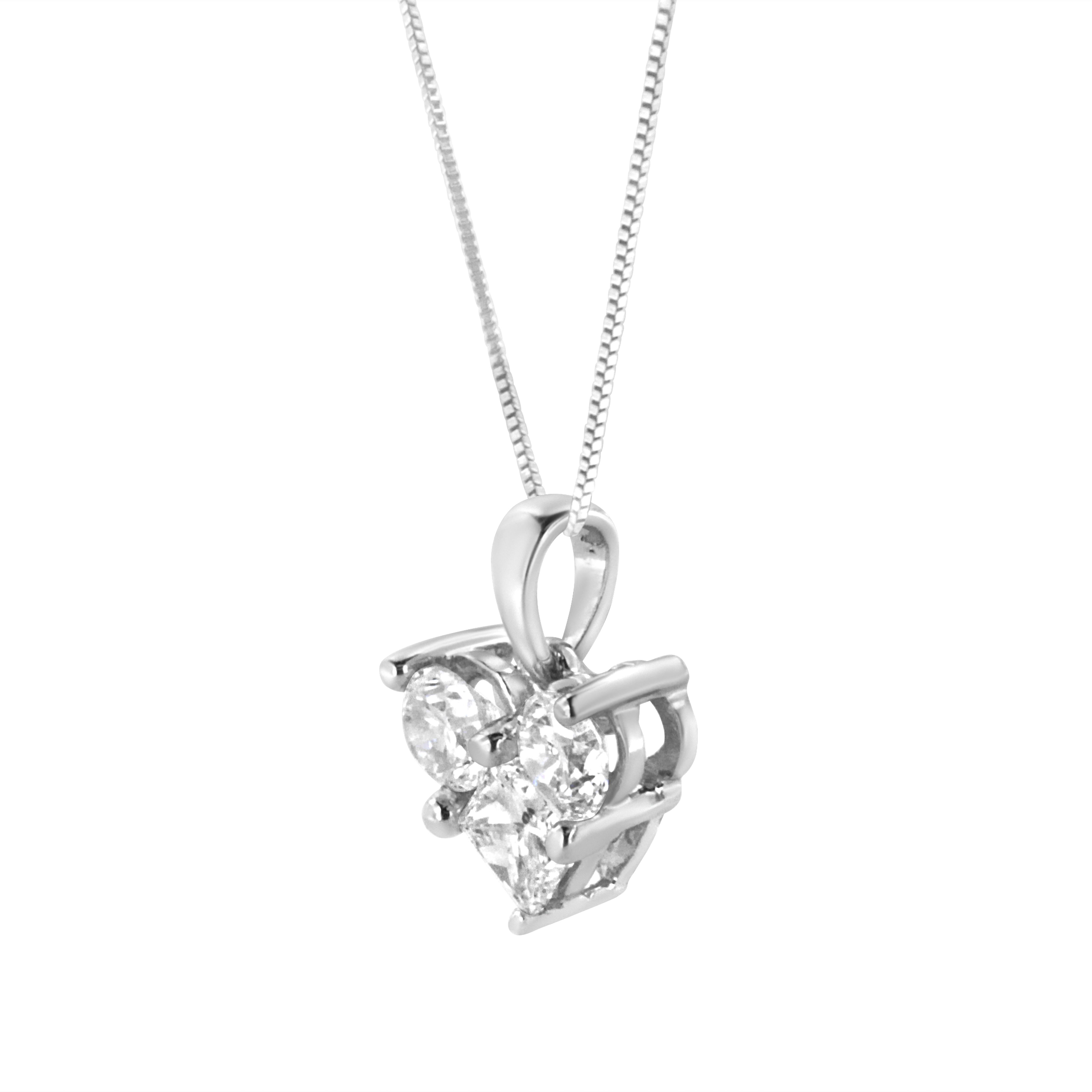 Halskette mit herzförmigem Anhänger, 10 Karat Weißgold 1,0 Karat Gesamtkaratgewicht runder Prinzessin Diamant (Carréschliff) im Angebot