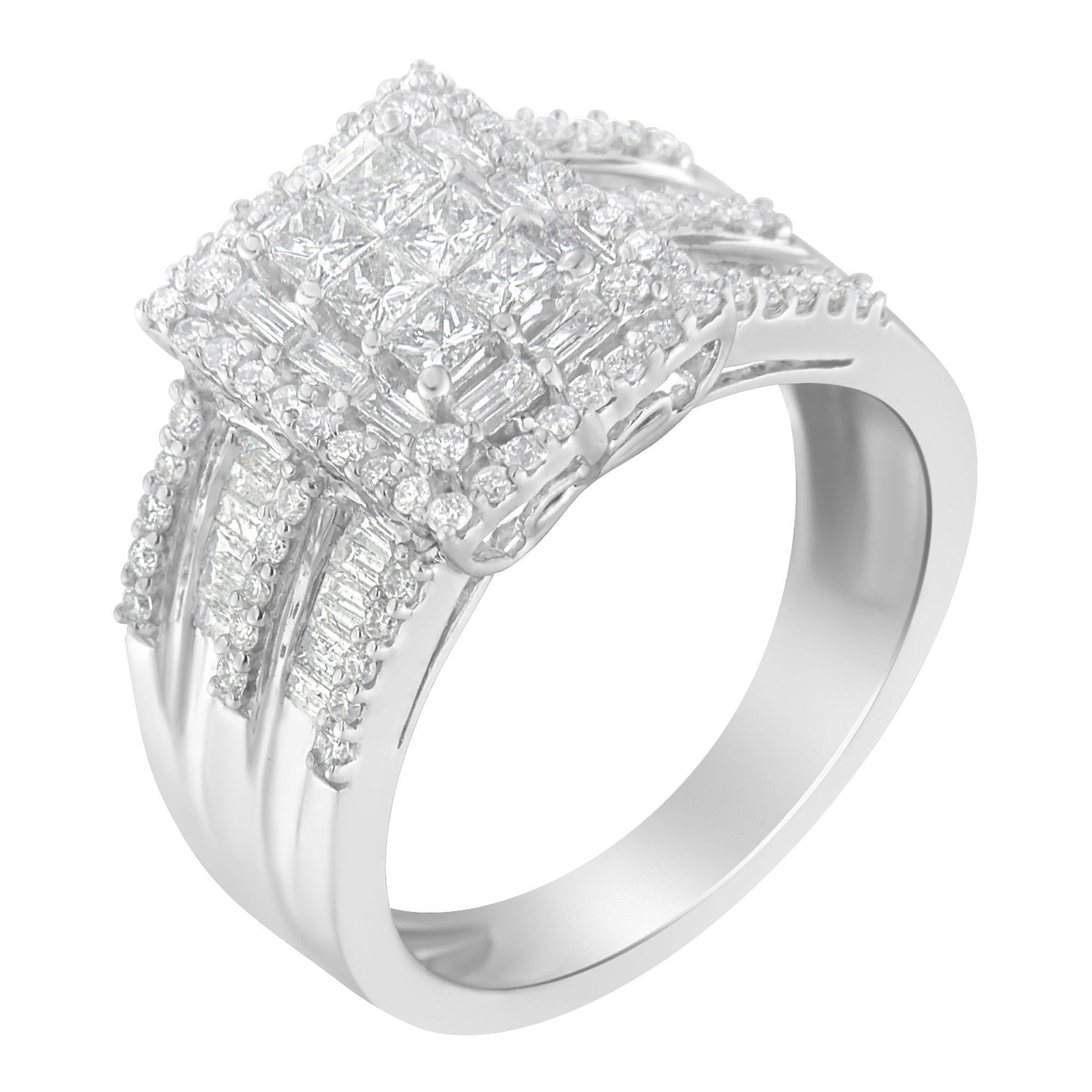 10K White Gold 1.0 Carat Diamond Cluster Ring In New Condition For Sale In New York, NY