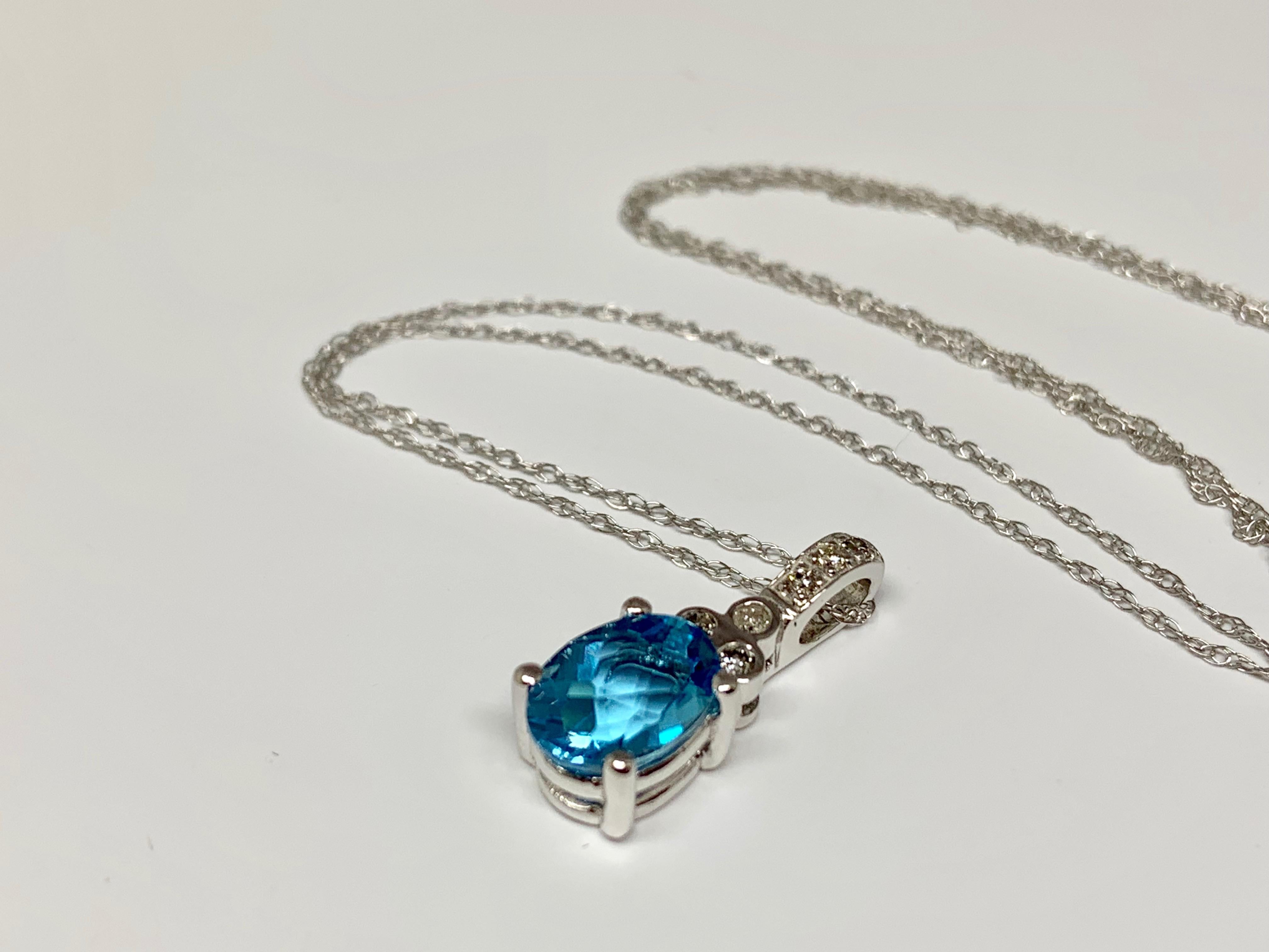 10 Karat White Gold 1.35 Carat Total Weight Blue Topaz and Diamond Necklace In New Condition In Gainesville , FL