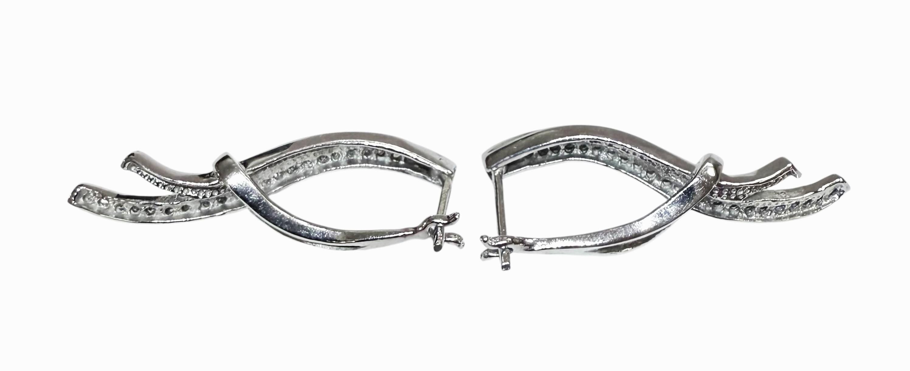 De las mujeres Pendientes colgantes de oro blanco de 10 quilates y 0,165 quilates de diamantes en espiral en venta