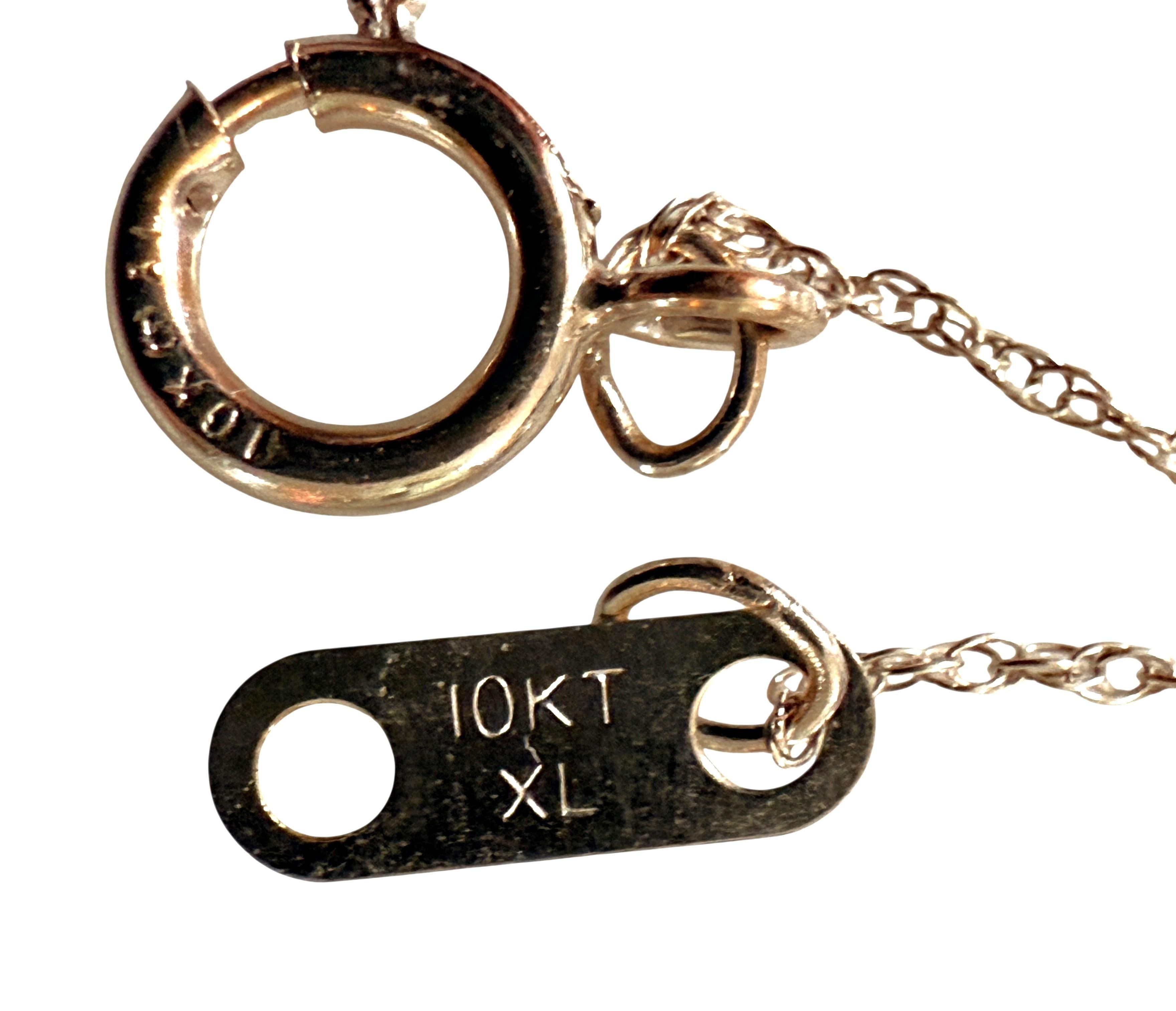 Collana in oro bianco 10k con zaffiro quadrato taglio radiante da 1,9 carati e diamante da .26 carati in vendita 4