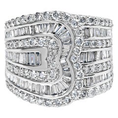 10 Karat Weißgold 2 1/2 Karat Gesamtkaratgewicht runder und Diamant im Baguetteschliff Multi-Row Bypass-Ring