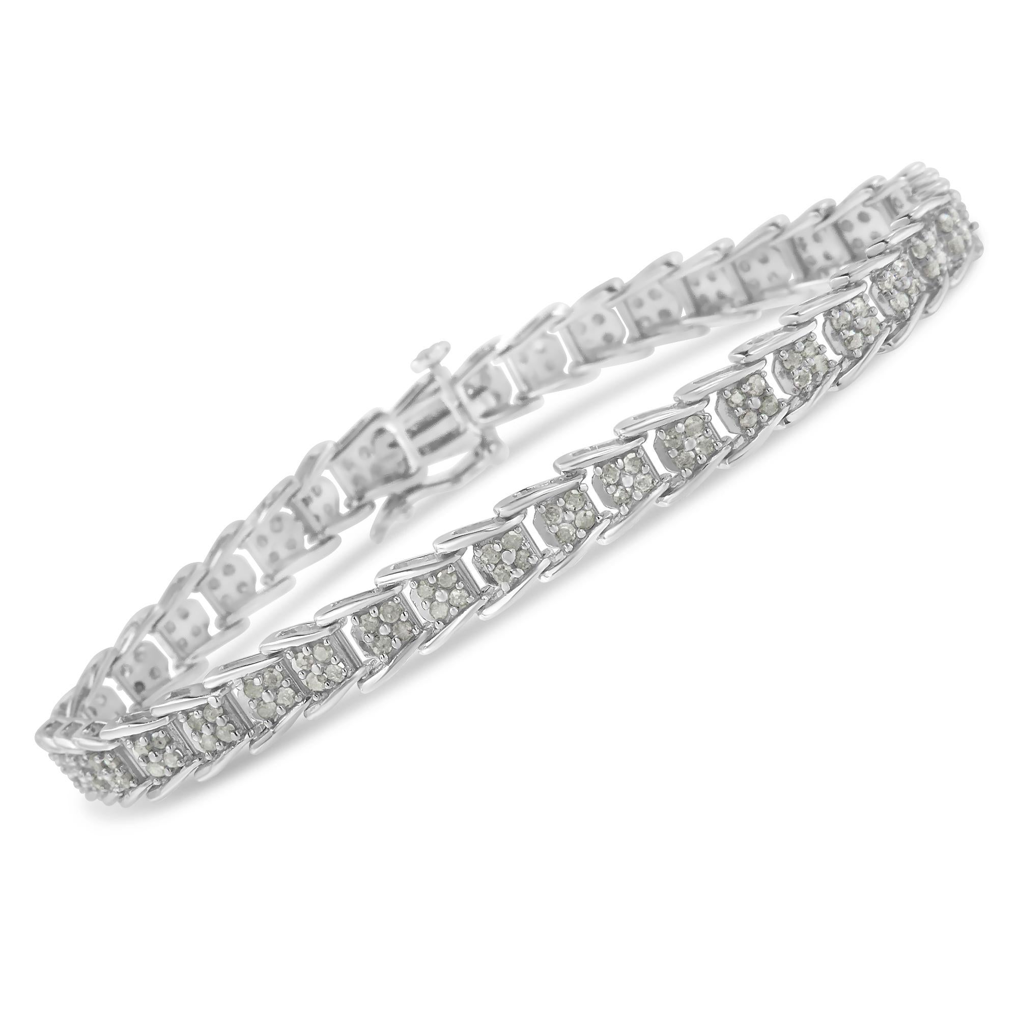 Contemporary 10K White Gold 2.0 Carat Diamond Fan-Shaped Link Tennis Bracelet For Sale