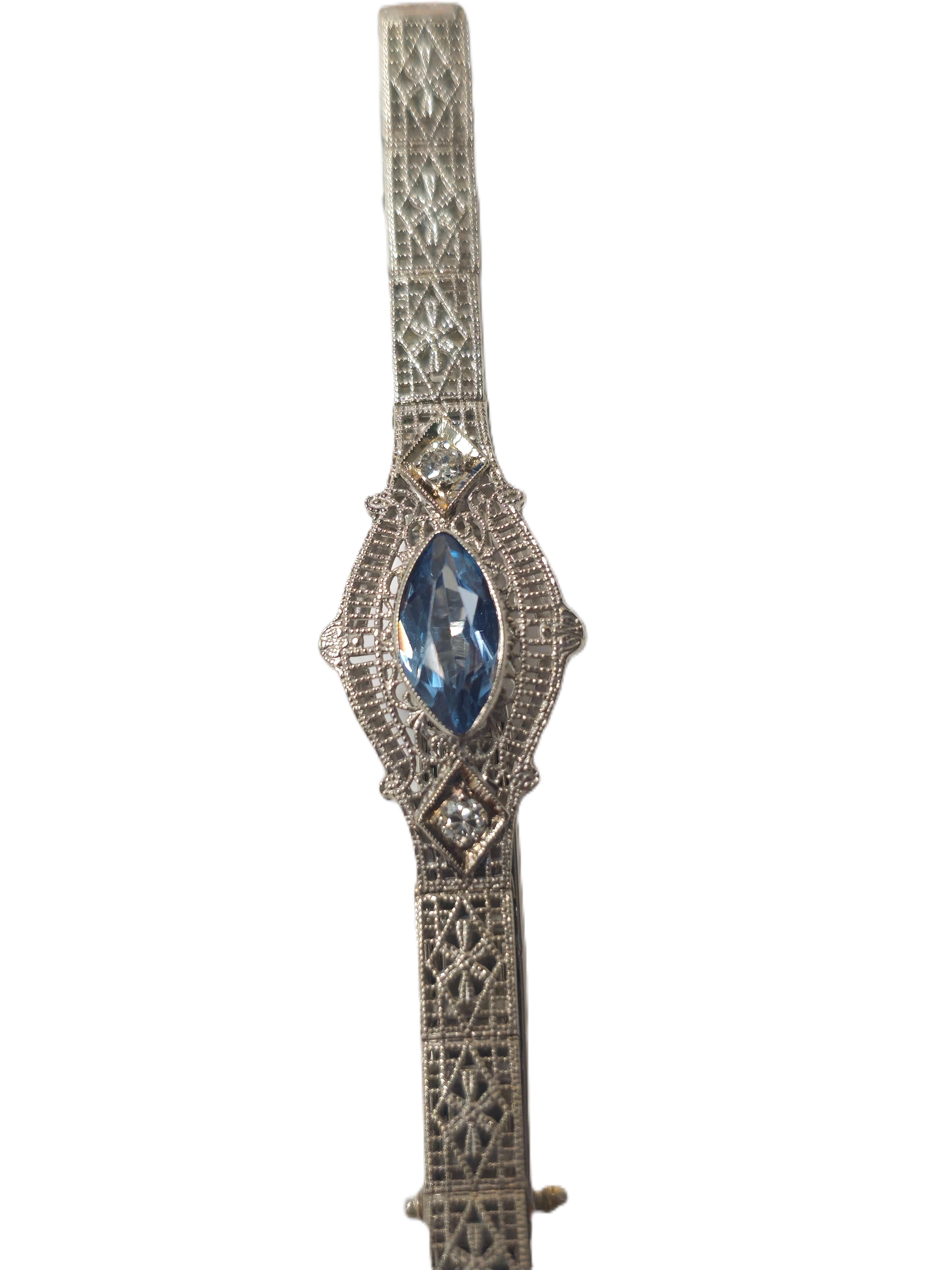 10k White Gold 2ct Aquamarine Diamond Bracelet In Excellent Condition For Sale In Miami, FL