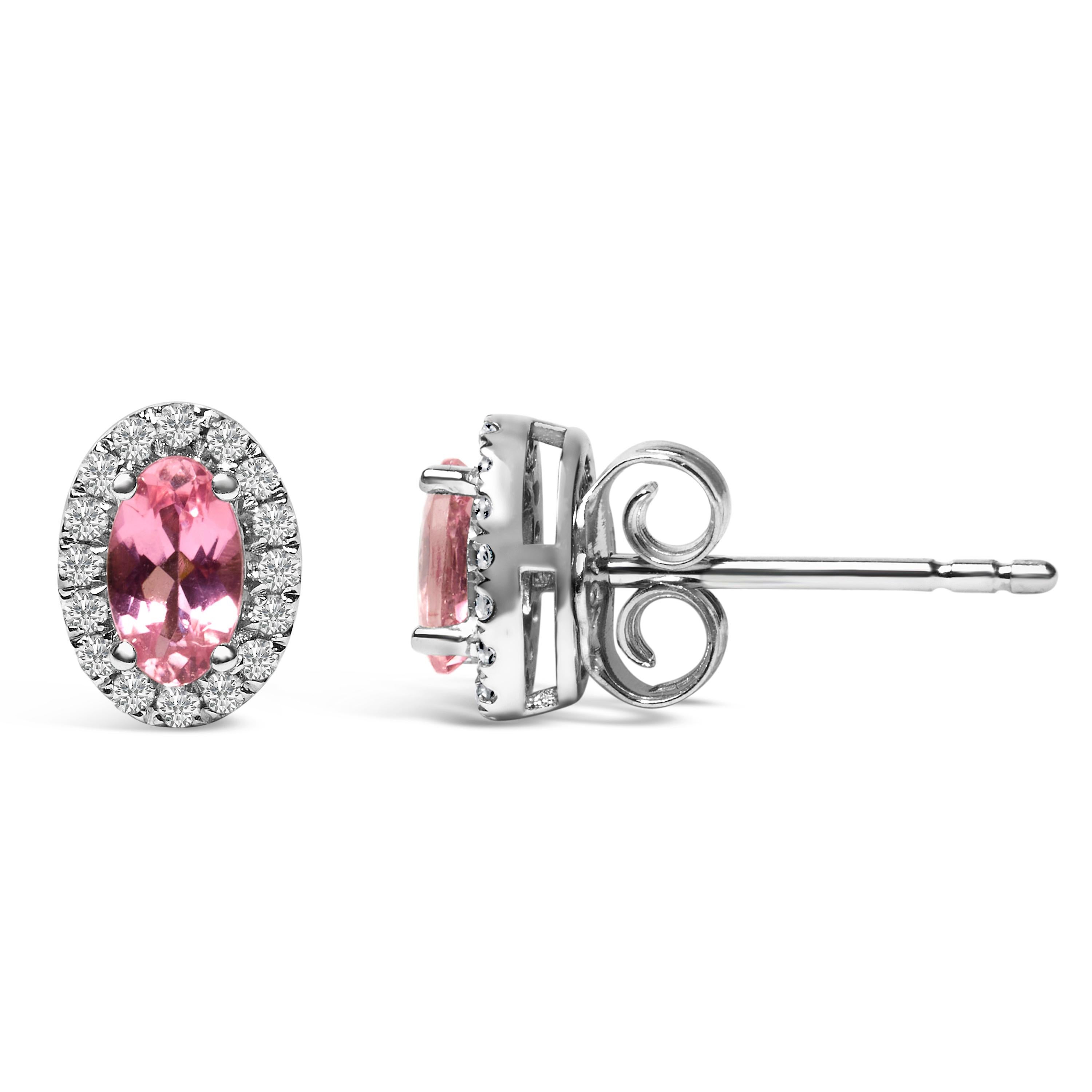 Moderno Orecchini a perno in oro bianco 10K 5x3 MM con tormalina rosa ovale e diamante in vendita