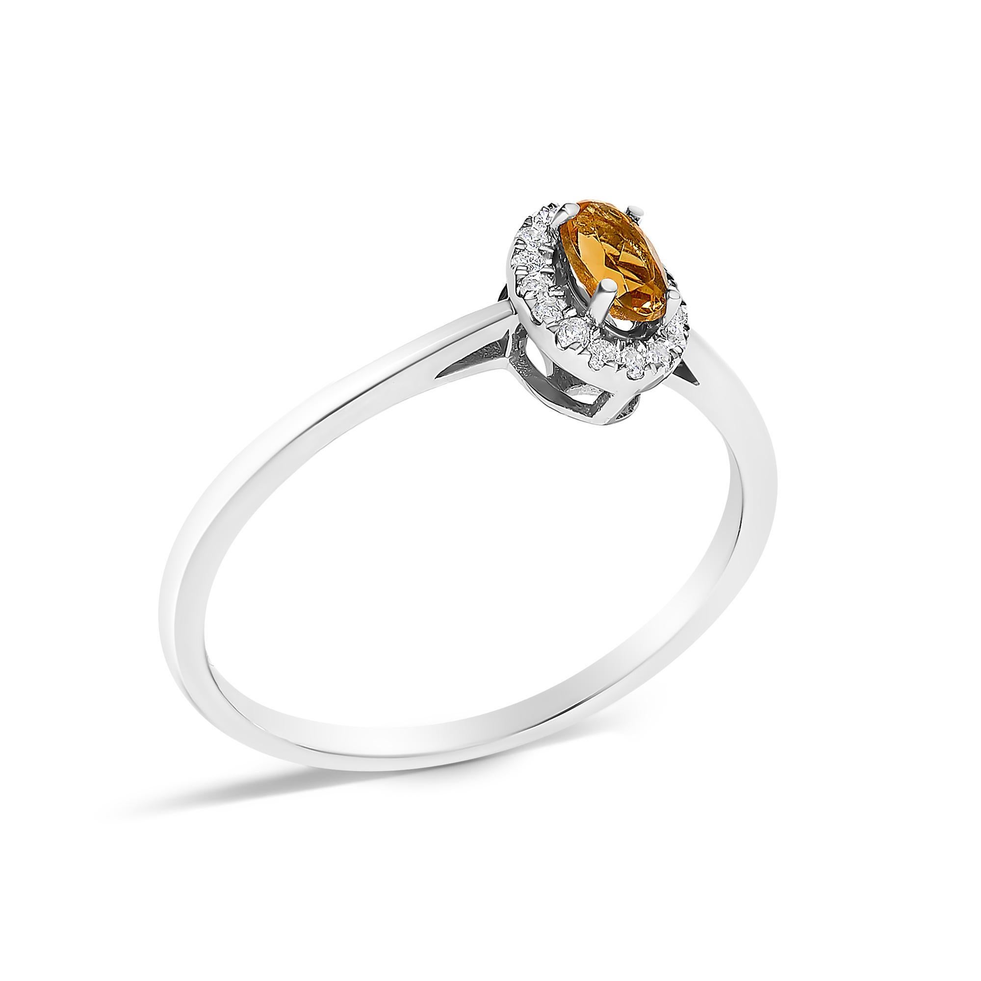 10K Weißgold 5X3MM Oval Orange Citrin und Diamant Akzent Halo Ring (Moderne) im Angebot