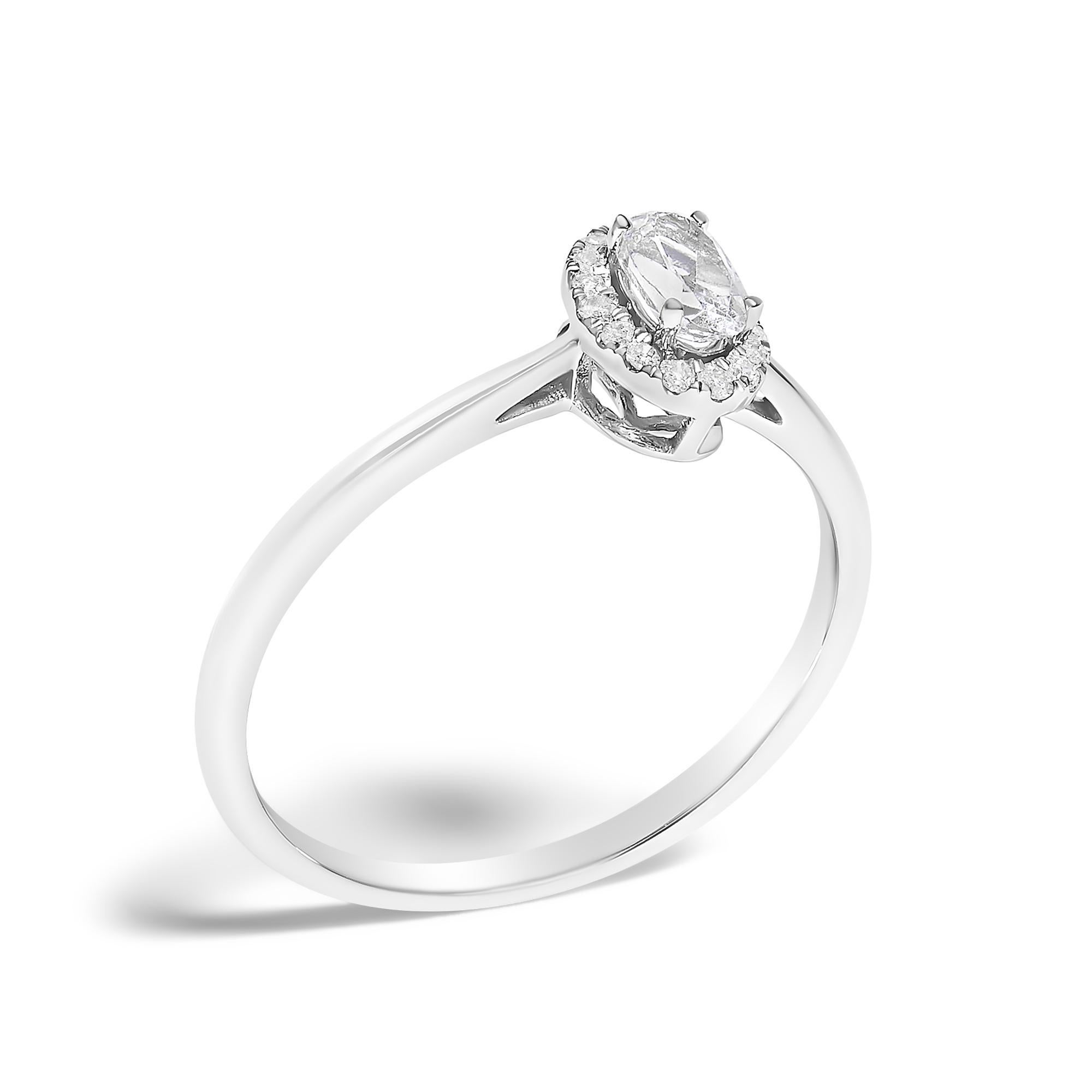10K Weißgold 5X3MM Oval Weiß Topas und Diamant Akzent Halo Ring (Moderne) im Angebot