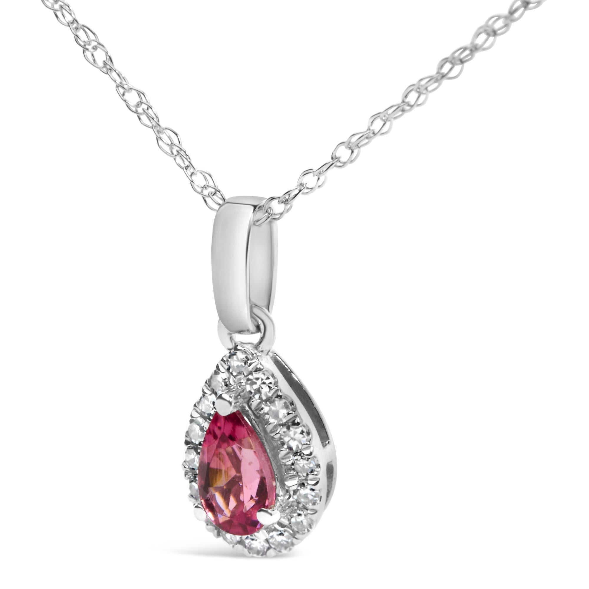 Moderno Collana con ciondolo a raggiera in oro bianco 10K con tormalina rosa 5x3 mm e accenti di diamanti da 18 pollici in vendita