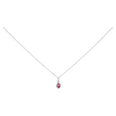 Collana con ciondolo a raggiera in oro bianco 10K con tormalina rosa 5x3 mm e accenti di diamanti da 18 pollici