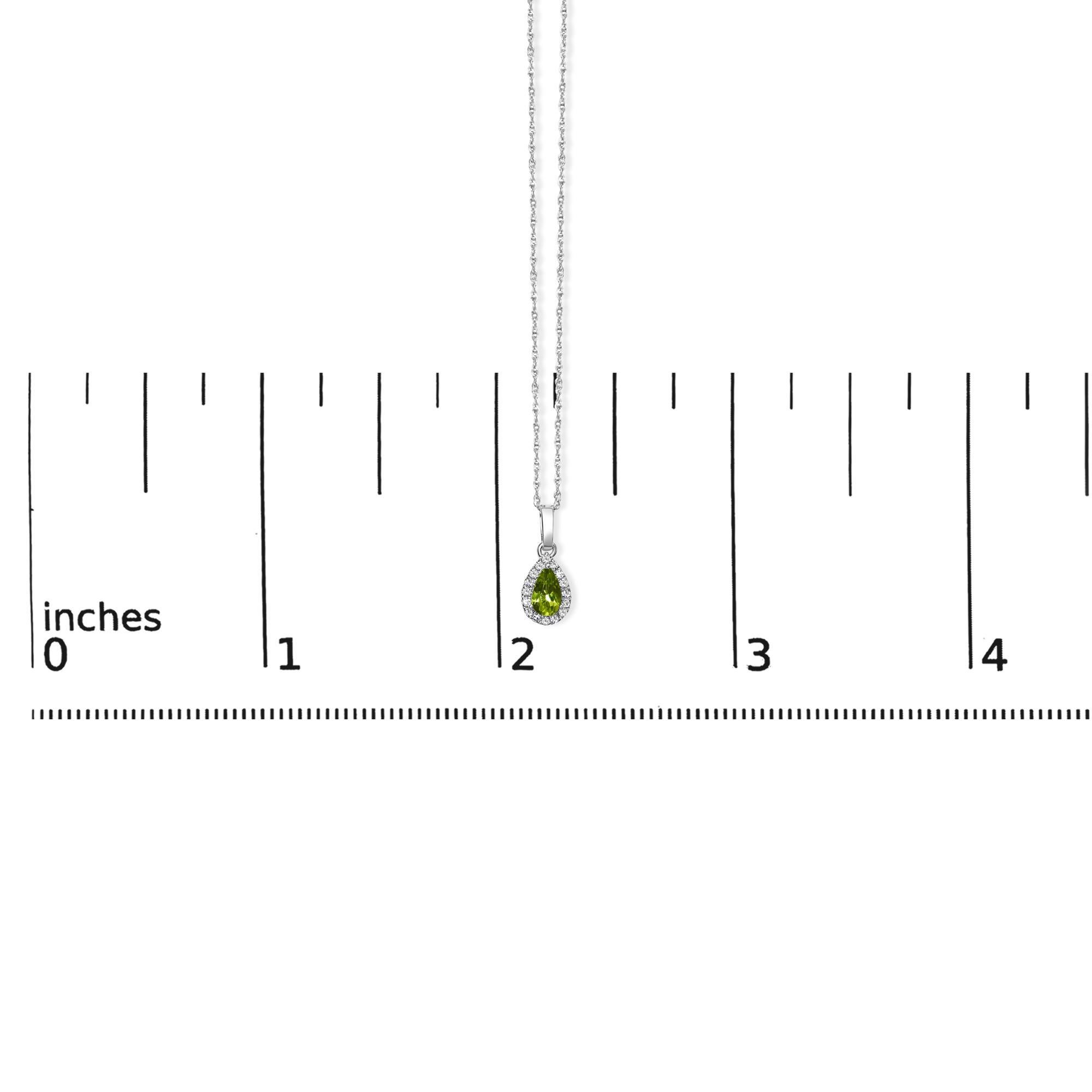 Collana con ciondolo a raggiera in oro bianco 10K con peridoto giallo e diamanti da 5x3mm In condizioni Nuovo in vendita a New York, NY