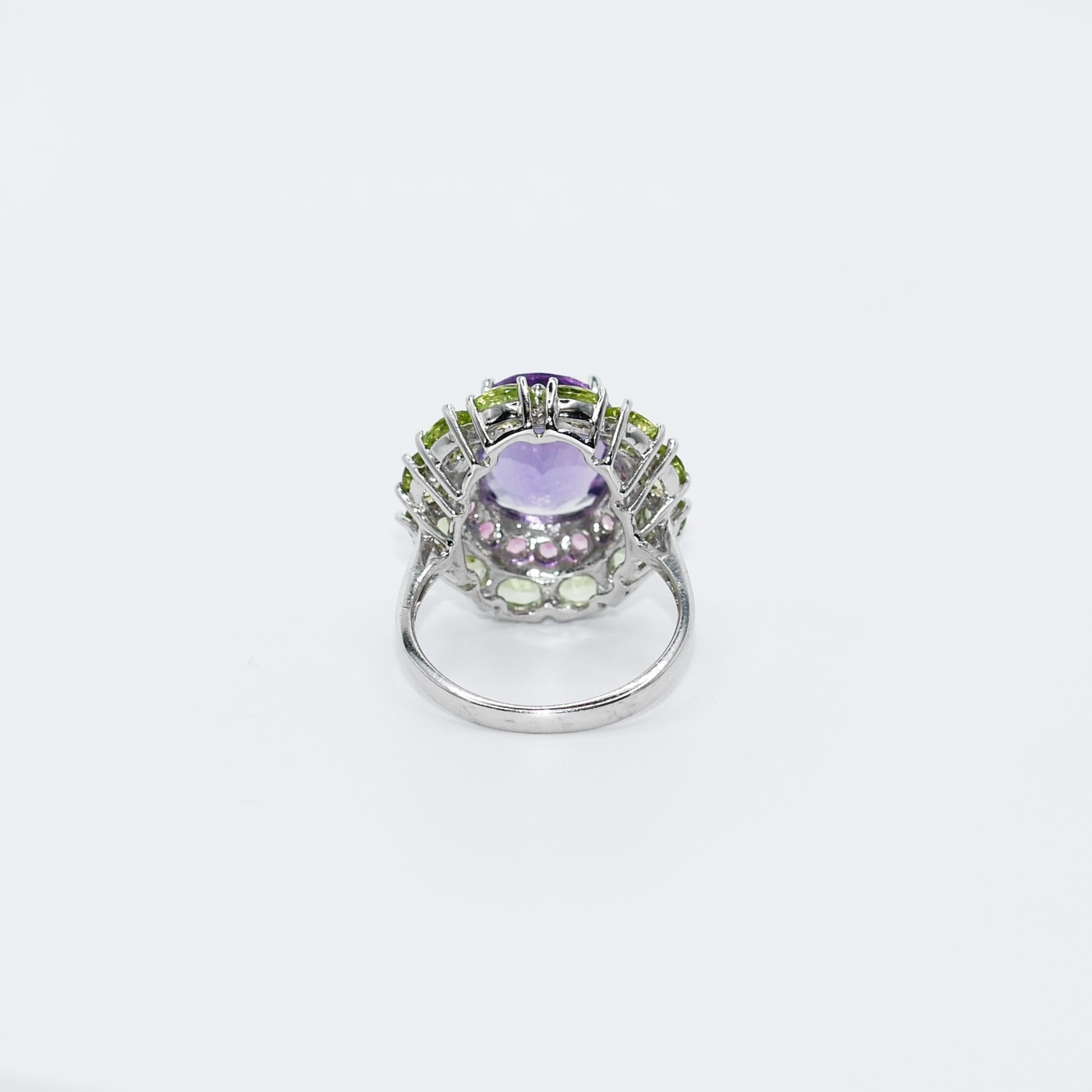 10K White Gold Amethyst Ring, 5.4g In Excellent Condition For Sale In Laguna Beach, CA