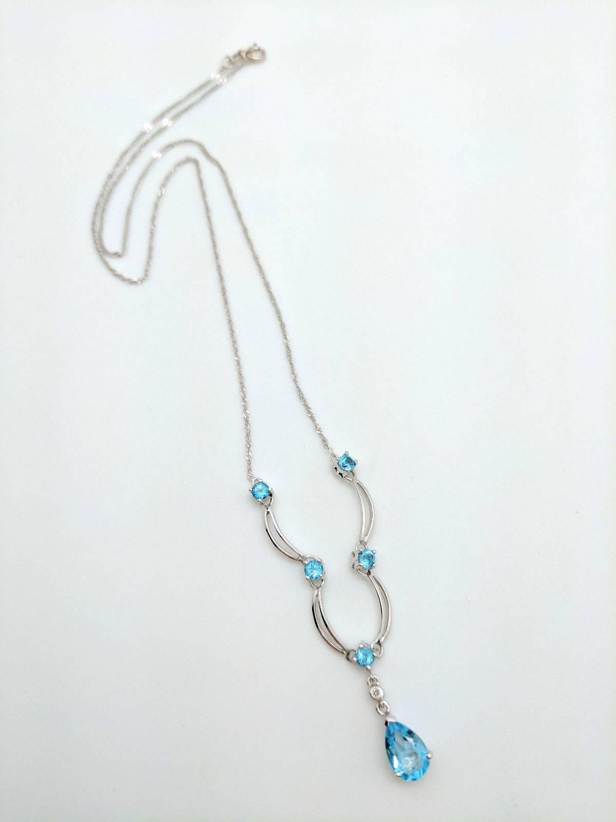 10 Karat White Gold Blue Topaz Gemstone Necklace 3.2 Grams In Excellent Condition In Gainesville, FL