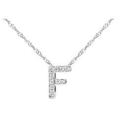 Collar colgante de oro blanco de 10 quilates con acento de diamantes con la inicial del alfabeto "F" de 18 pulgadas
