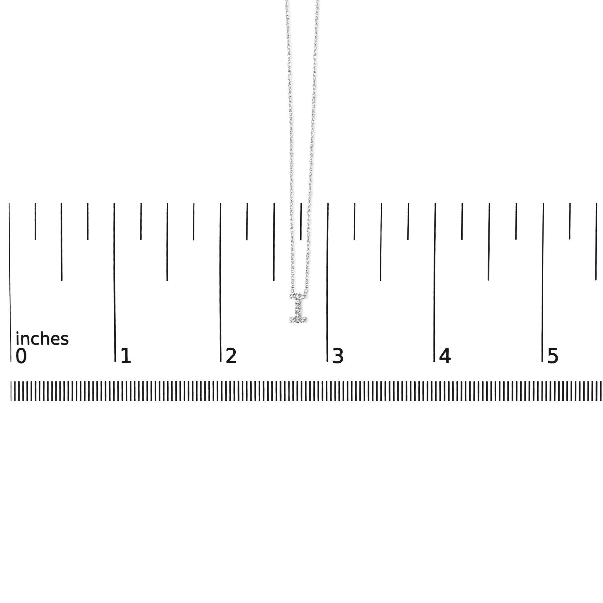 Collana con ciondolo iniziale dell'alfabeto in oro bianco 10K con accenti di diamanti 